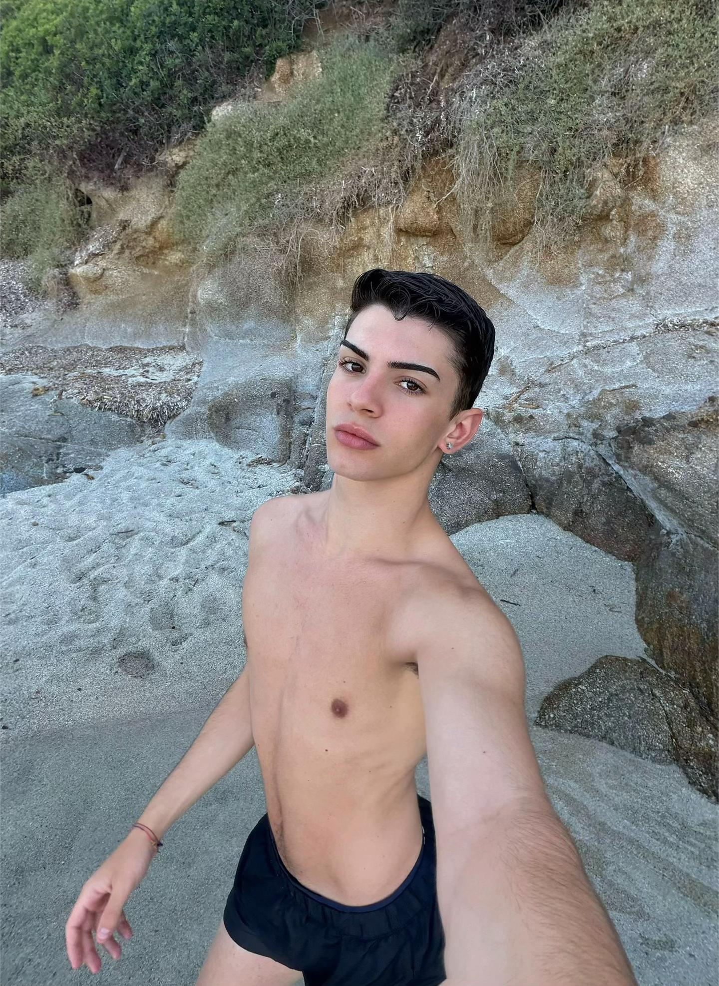 @Coooncaass