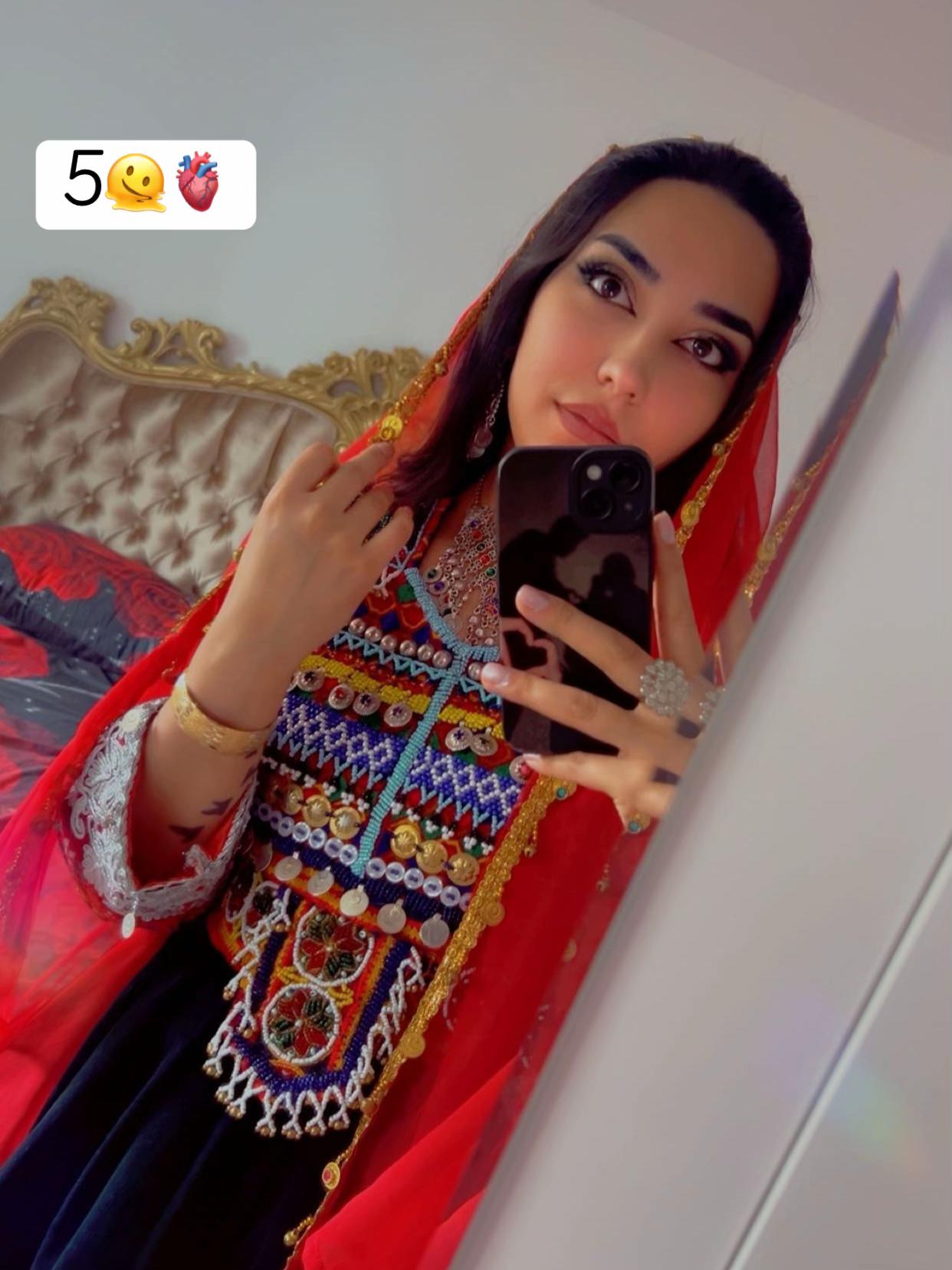 @𝒜𝓂𝑒𝓃𝑒