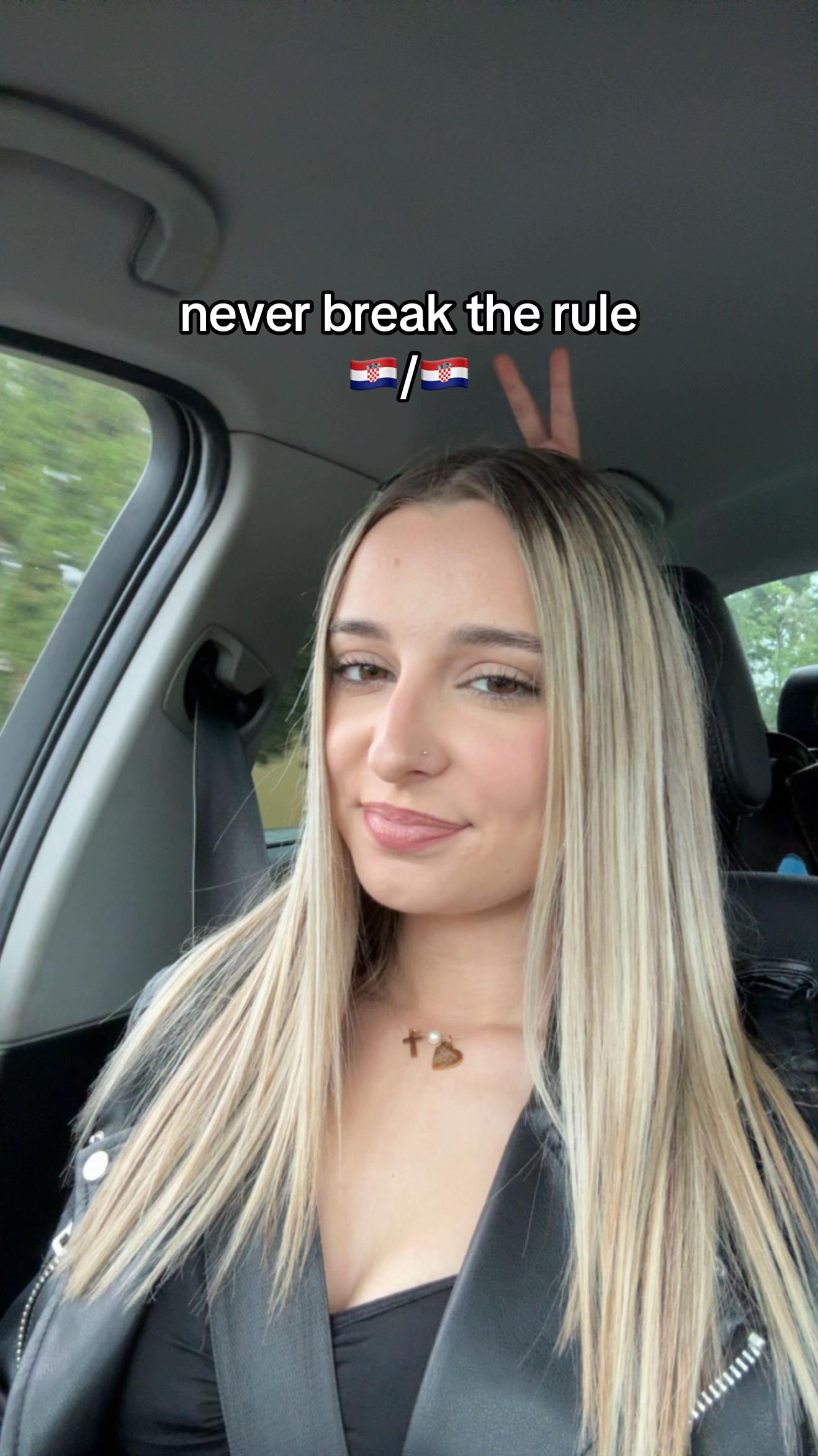 @👸🏼