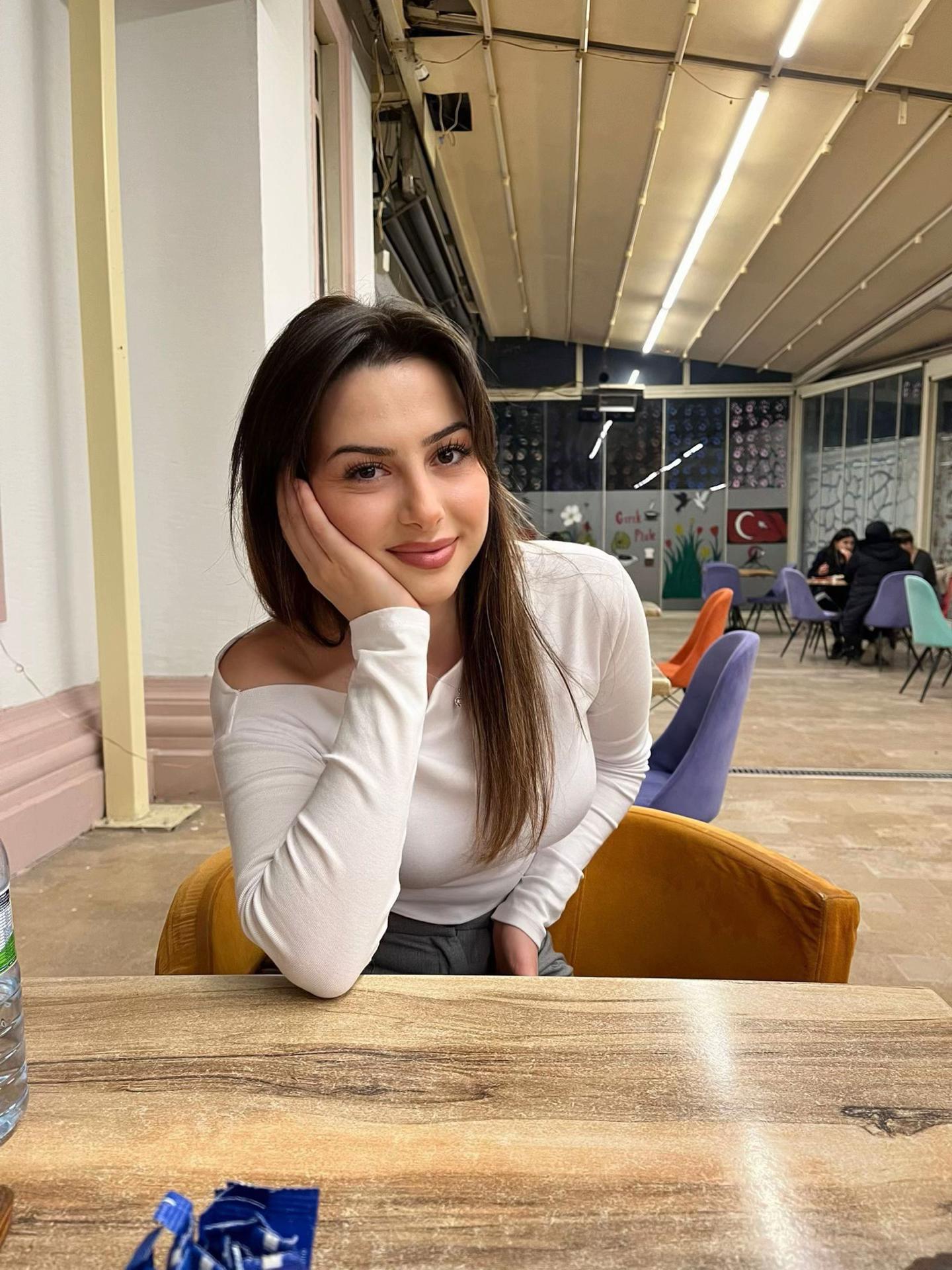 @G&uuml;lhan Baştuğ