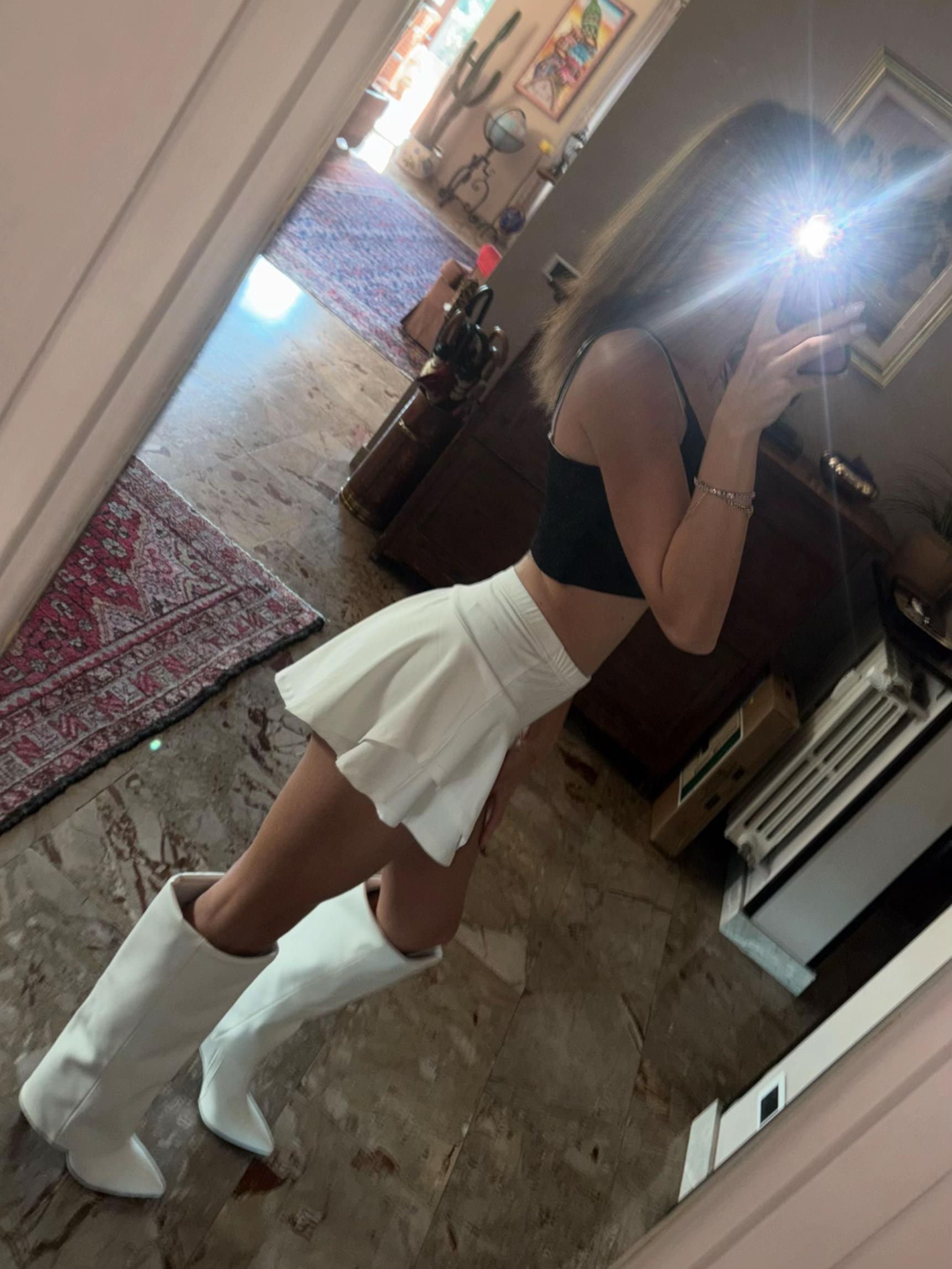 @🪽𝓚𝓻𝓲𝓼 🪽