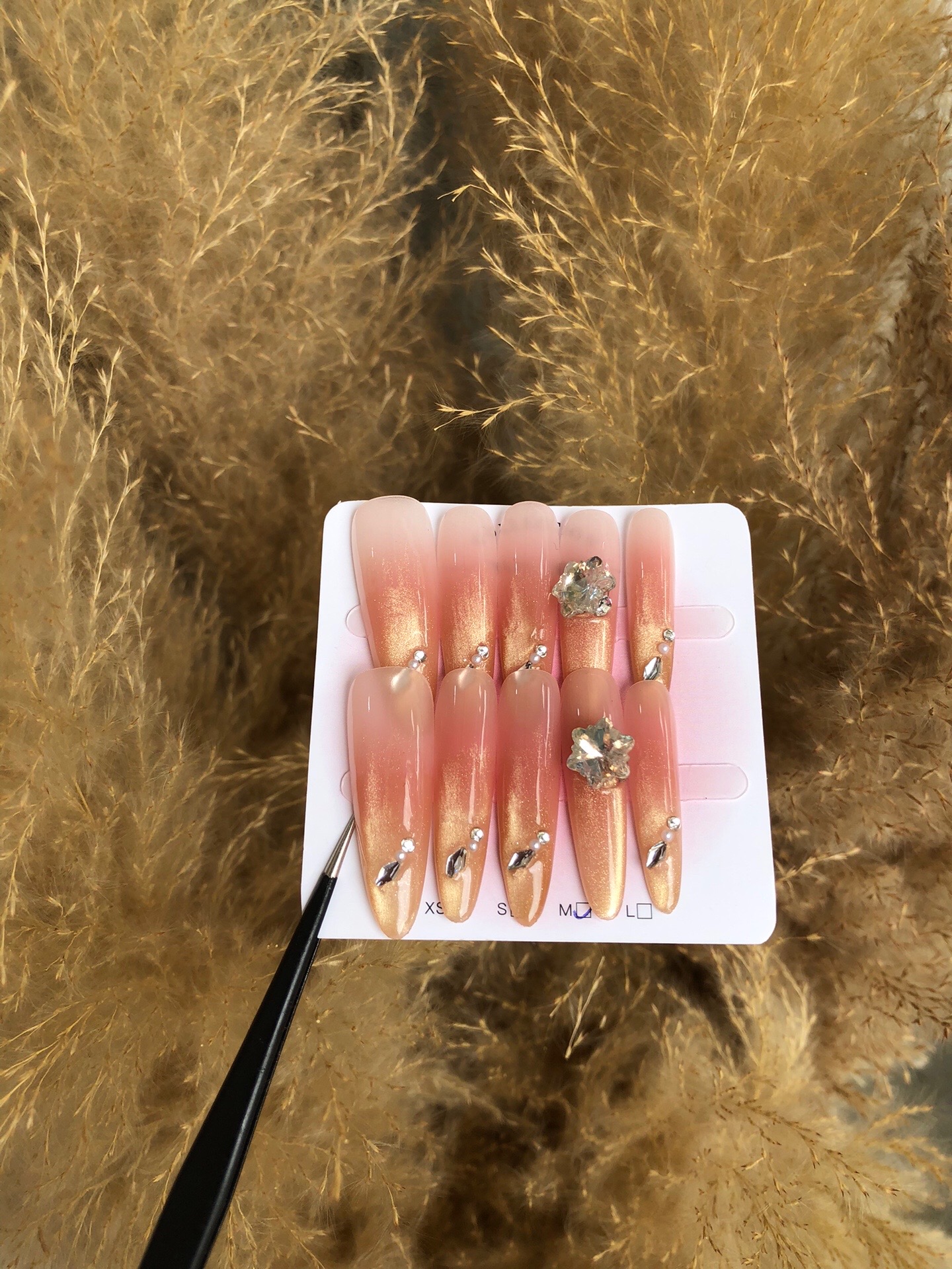 @JMhandmadepressonnails