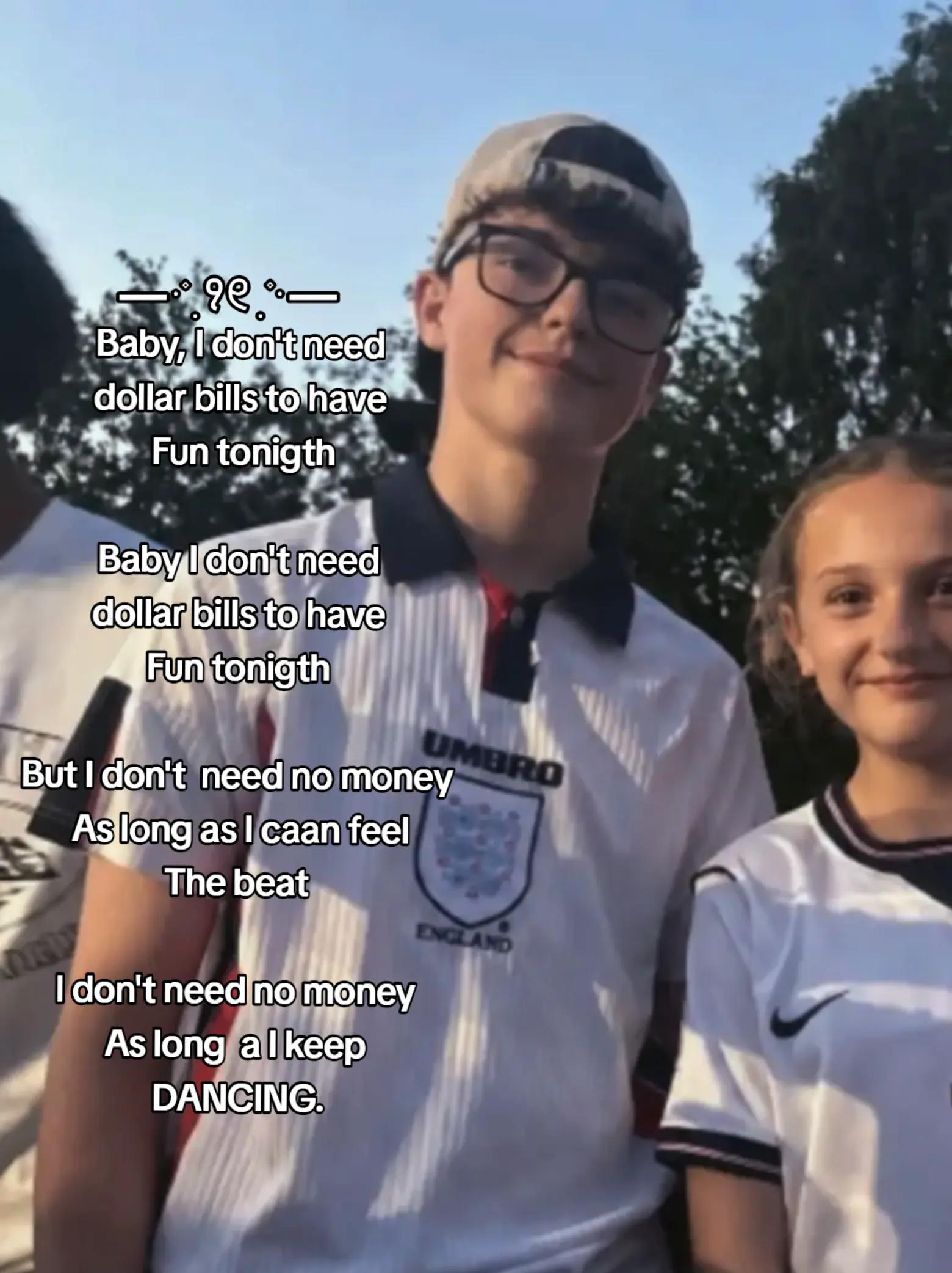 @𝐑𝐞𝐢𝐜𝐡𝐞𝐥𝐥