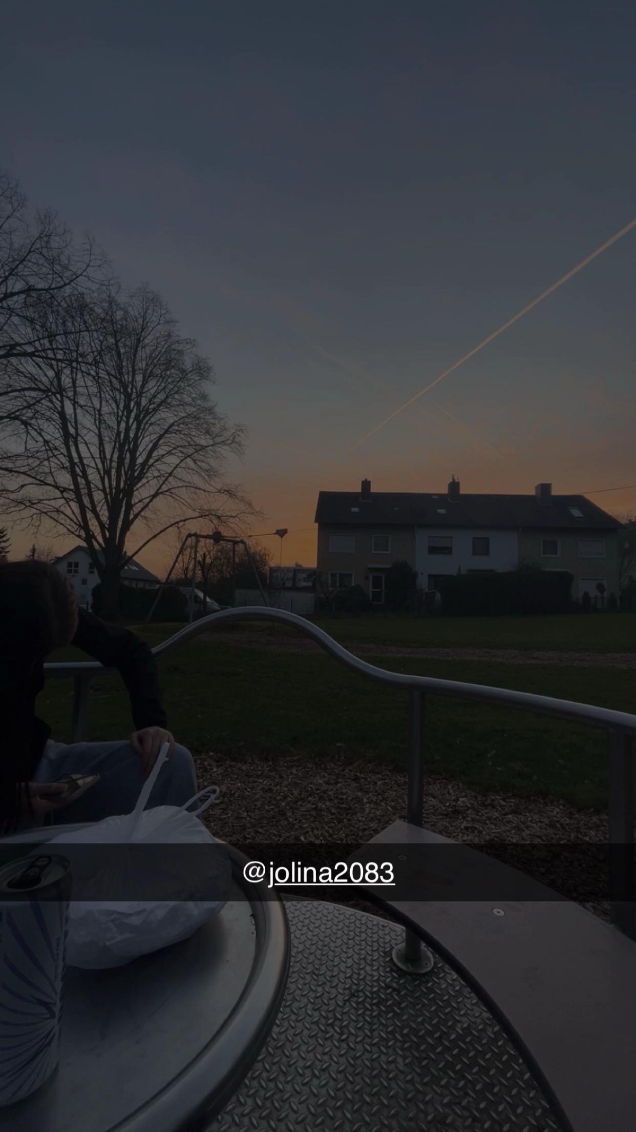 @𝟑𝟑.𝐝𝐢𝐥𝐨𝐤𝐞