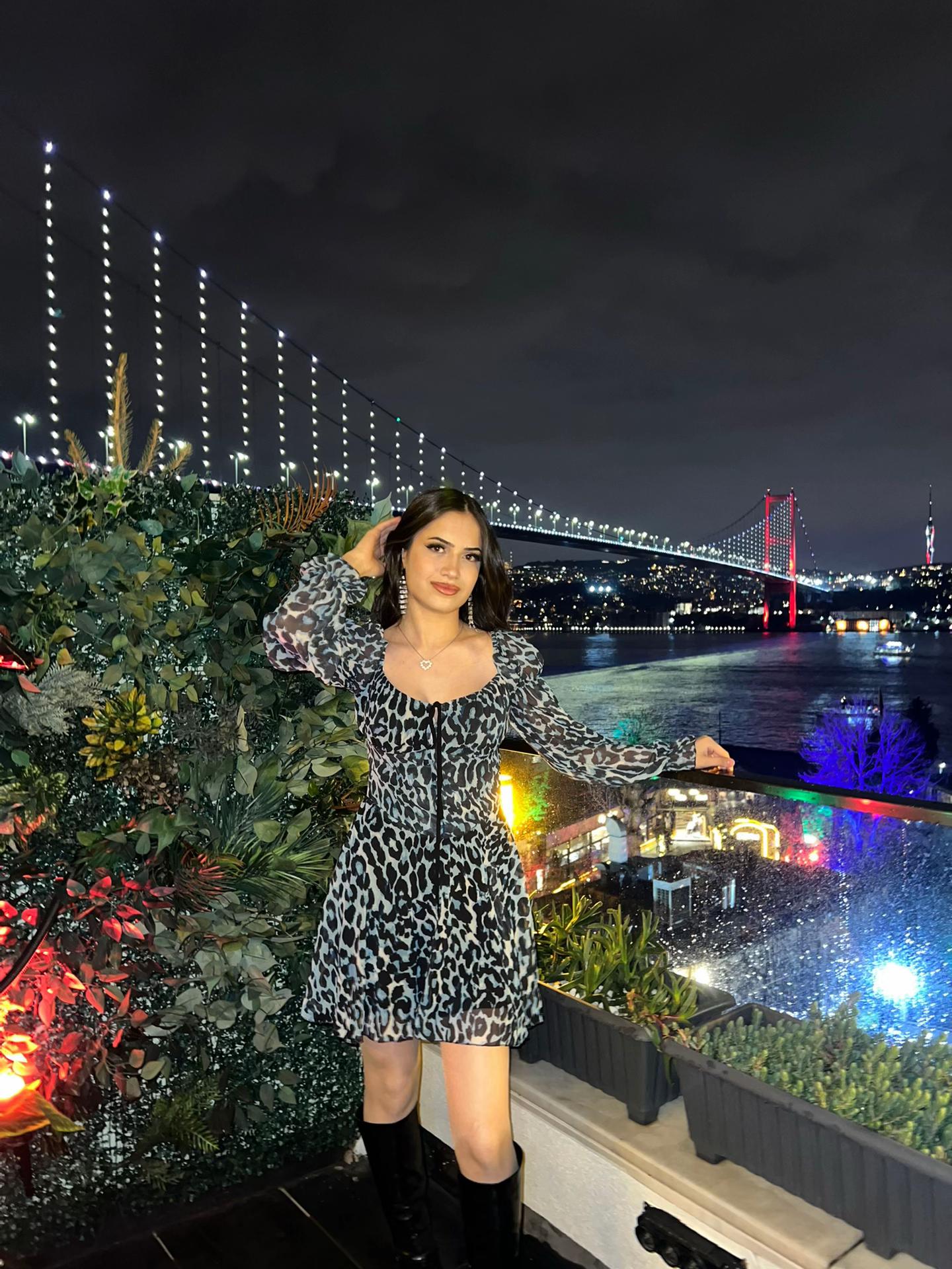 @zeynepllls