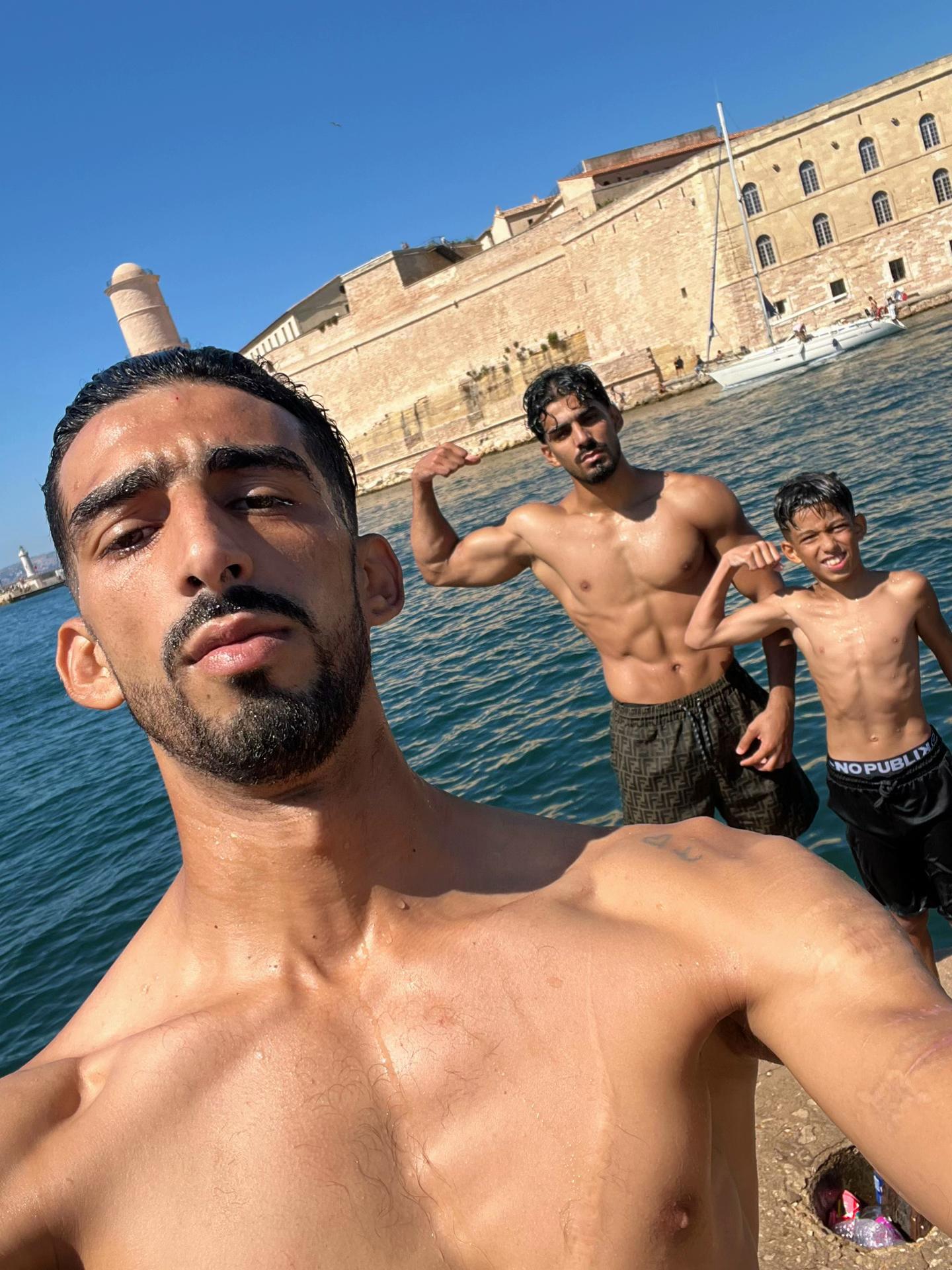 @Mohamed Bouguerra