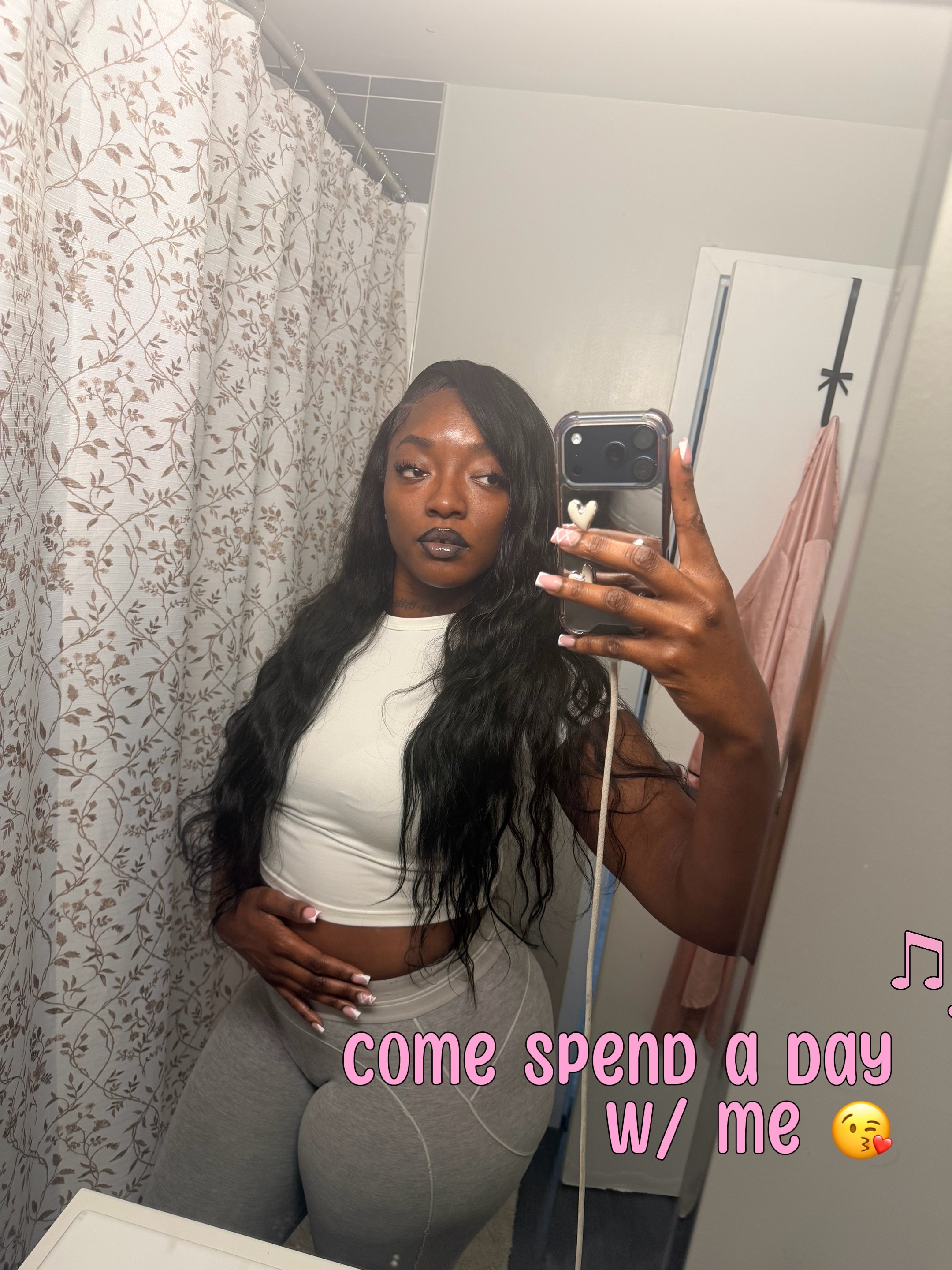 @Moniqueee_