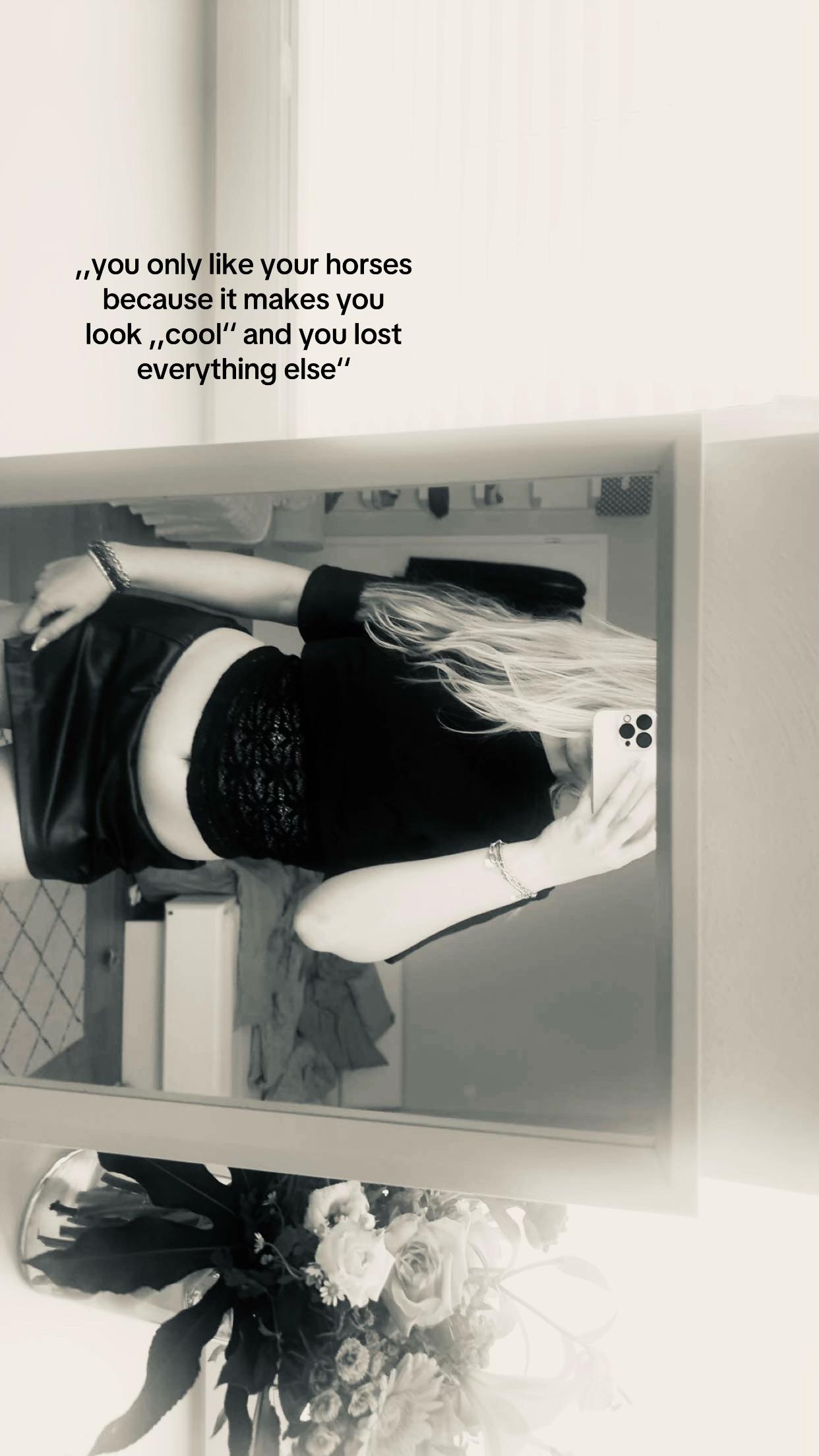 @ᴄʜᴀʀʟʏ✰
