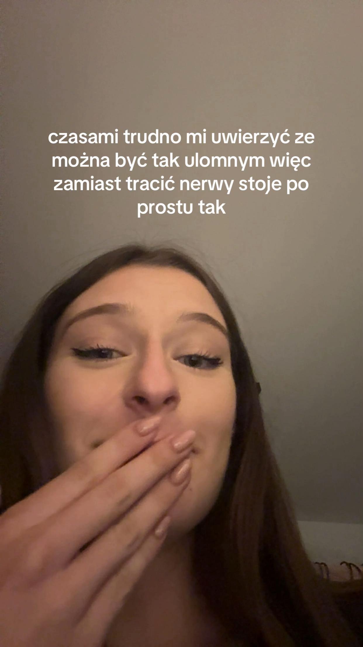 @kkk
