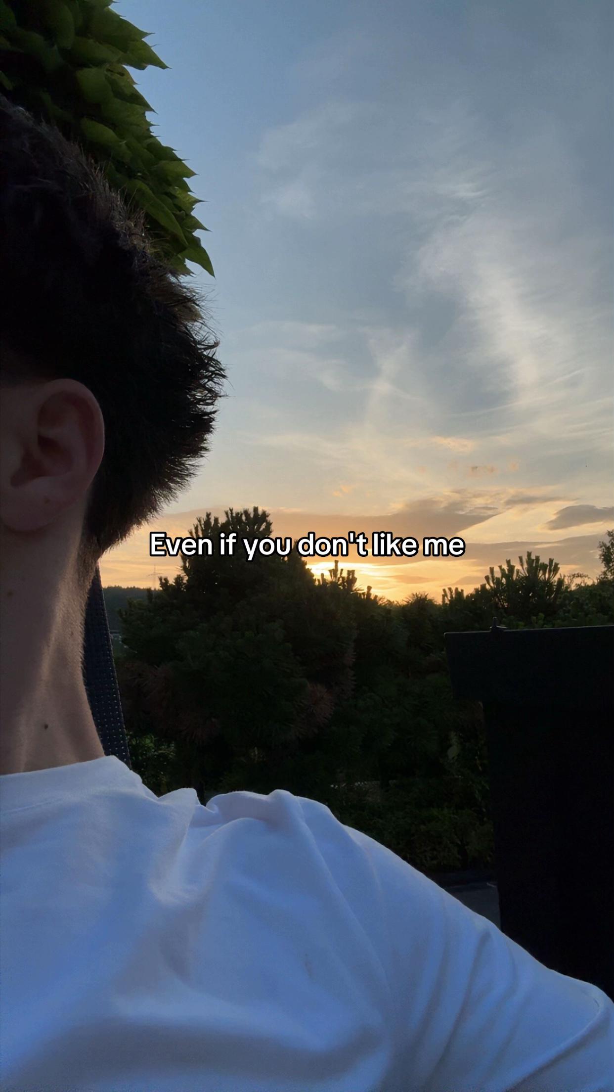 @💫