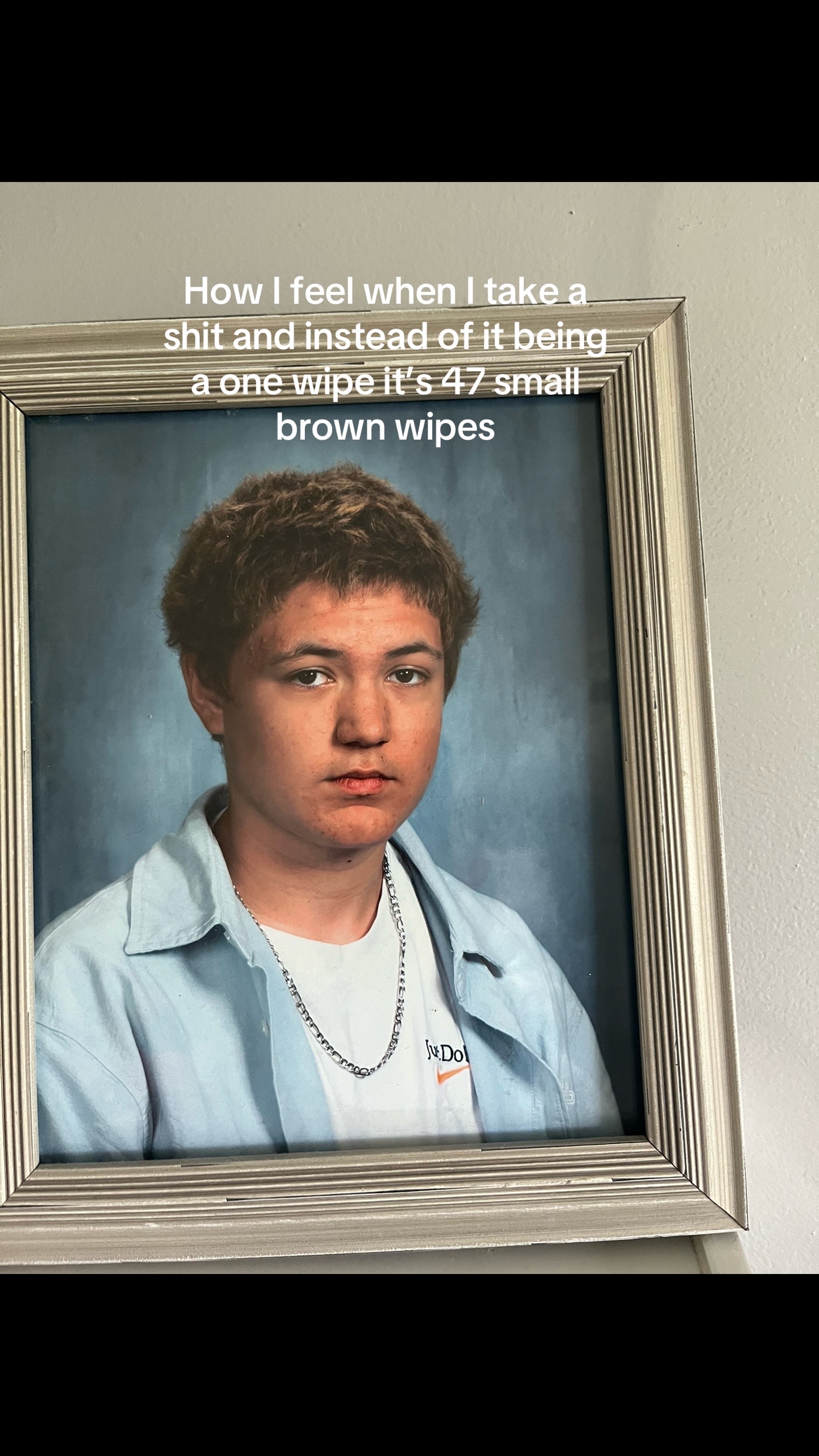 @Ċħąřłęş