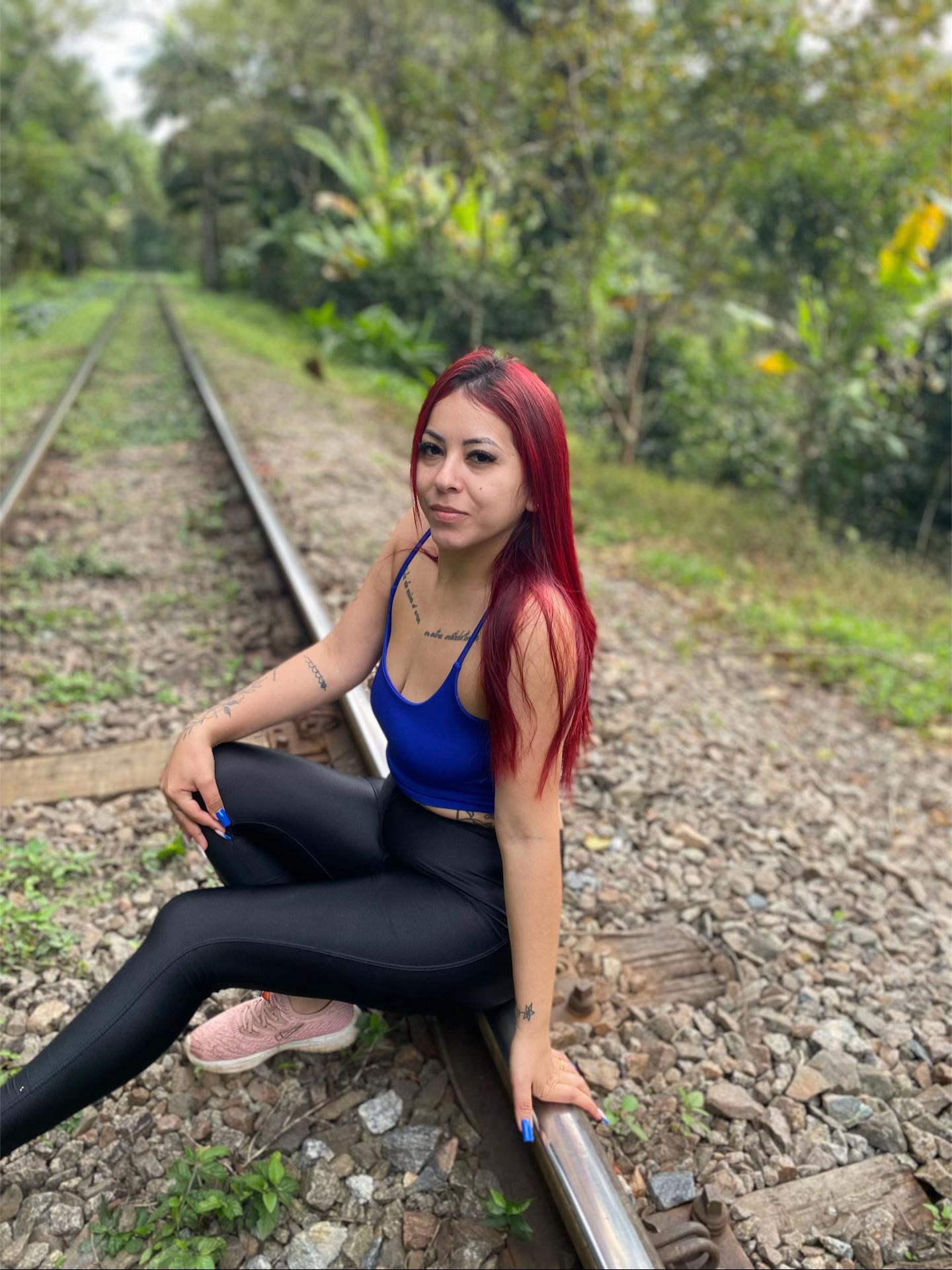 @jhenii_freitas