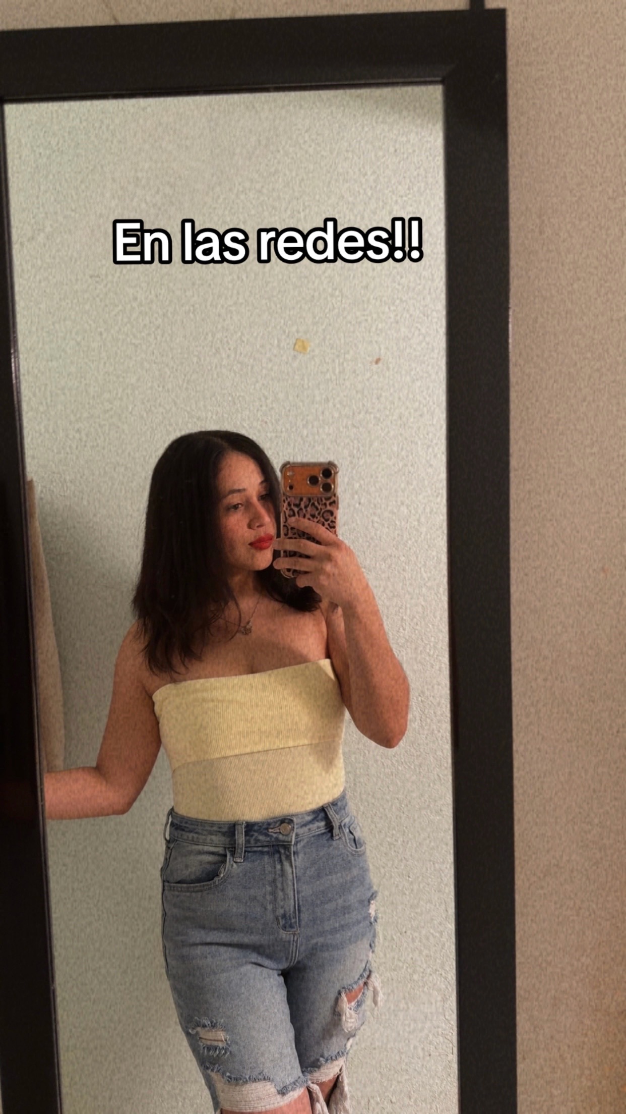 @👻