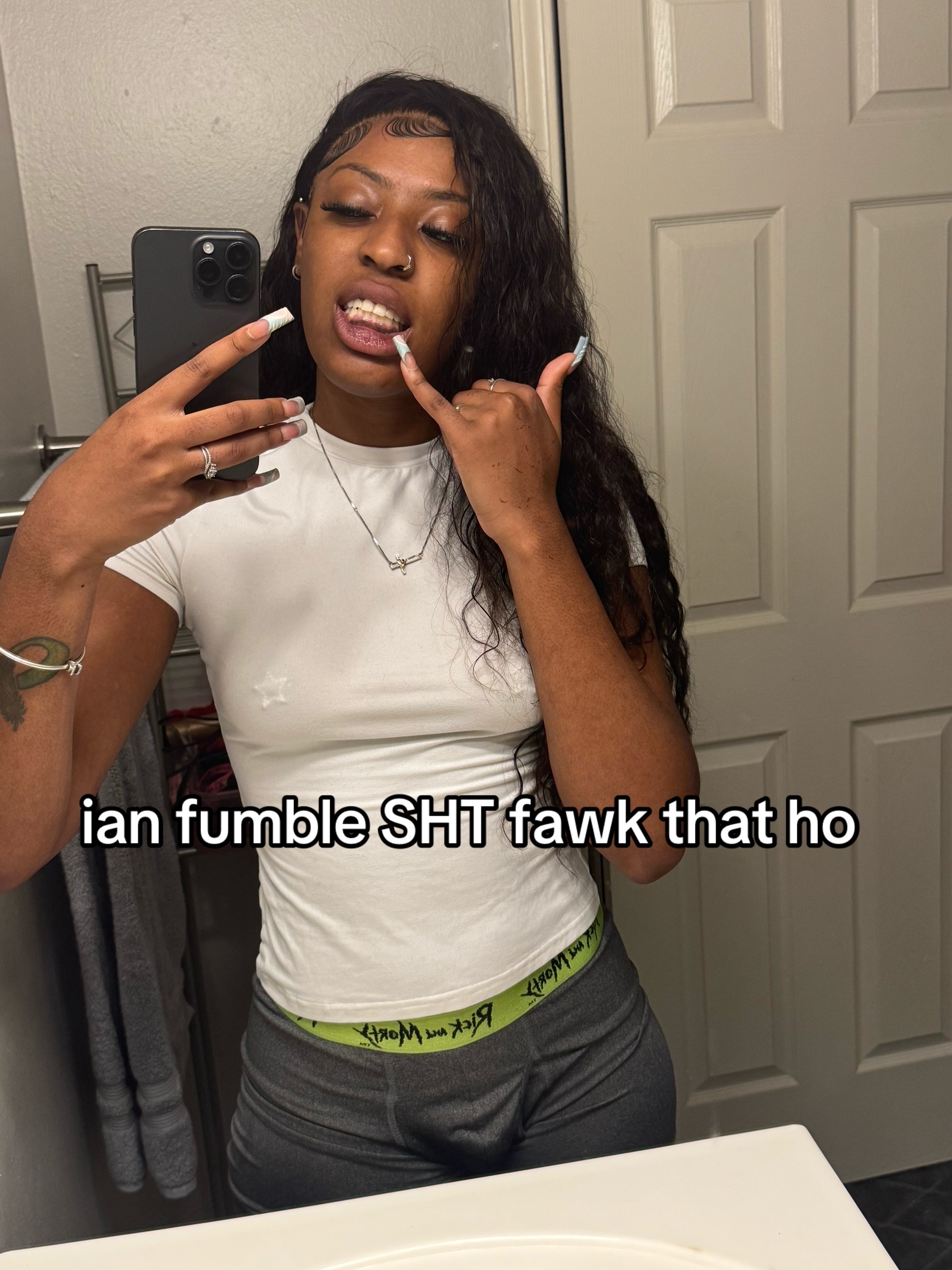 @Ari