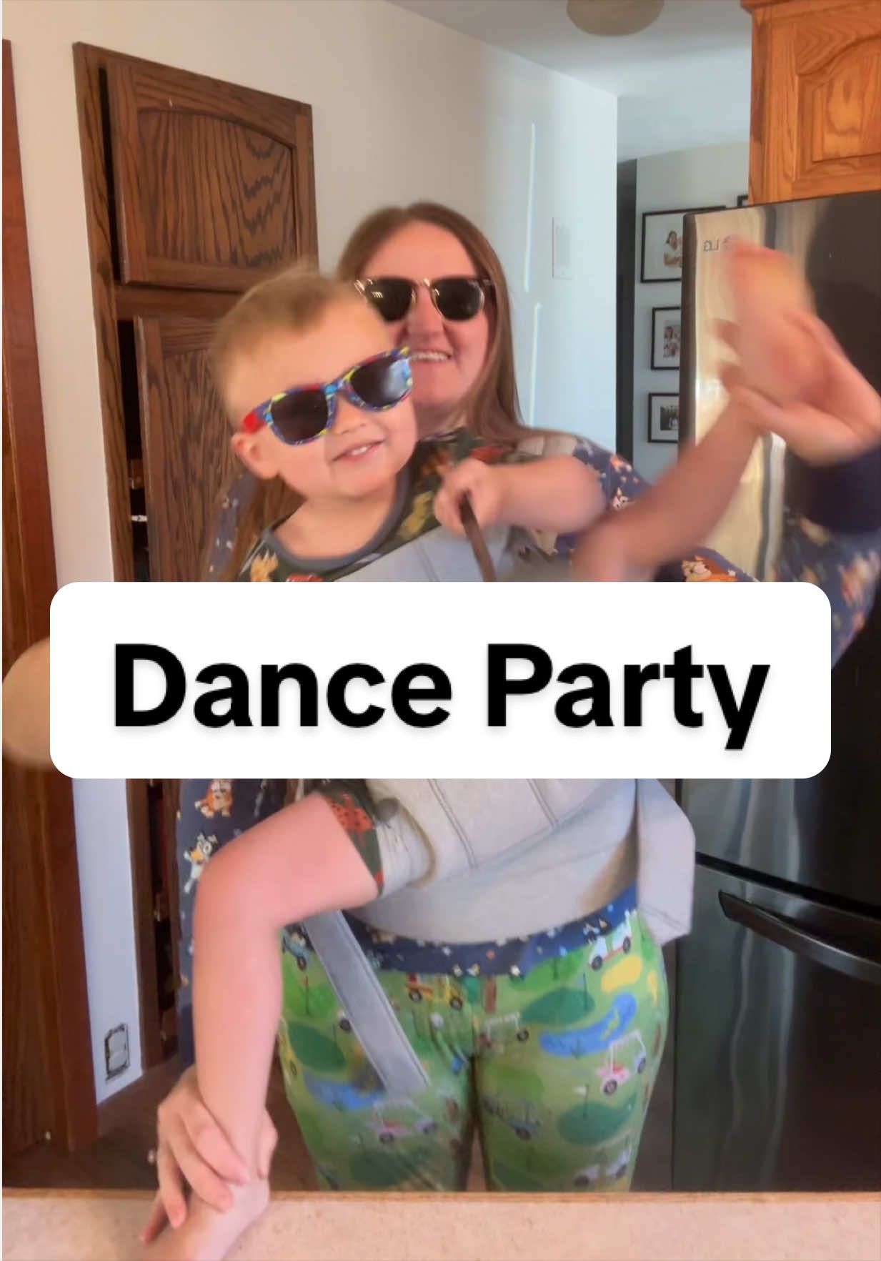 @Kaylee Mertens | Dancing Baby