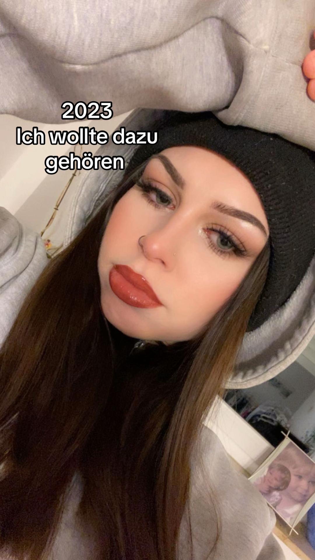 @≽^•༚•🎀≼