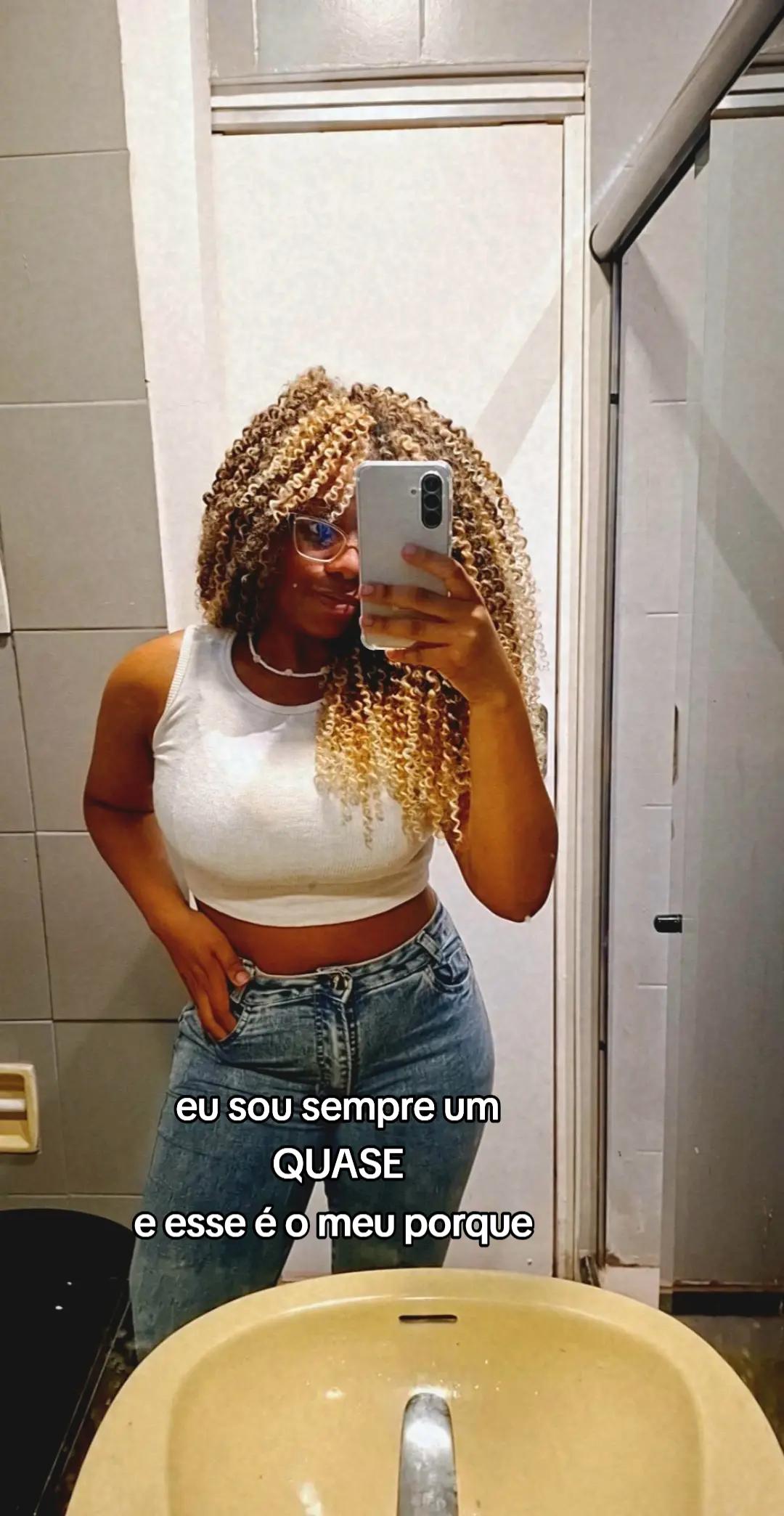 @Lav&iacute;nia Gomes