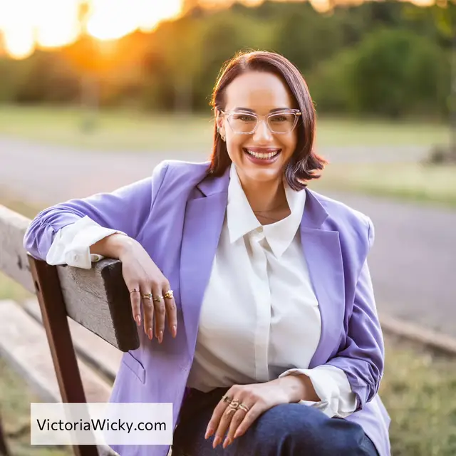 @Victoria Wicky&reg;