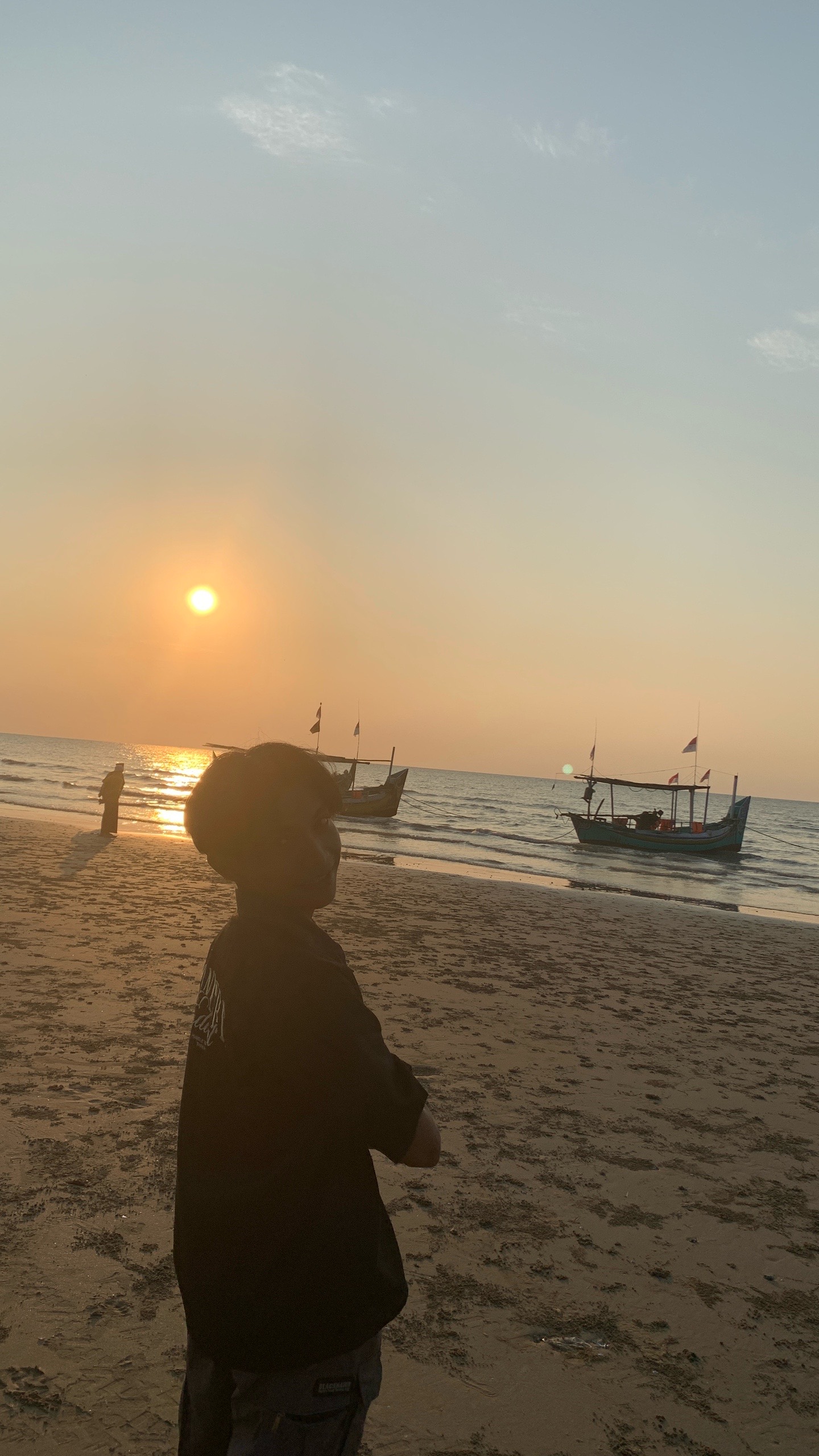 @dhinoo. _