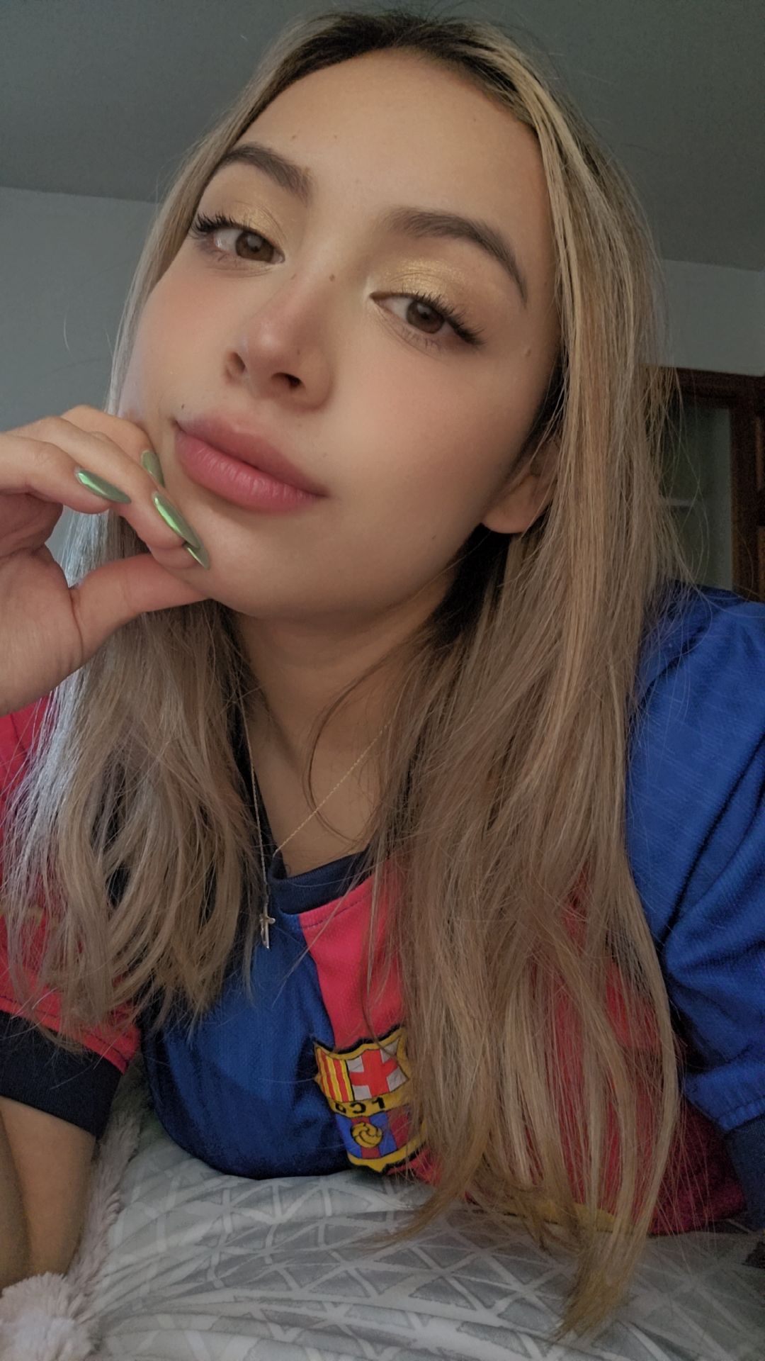 @D4Y4NNA