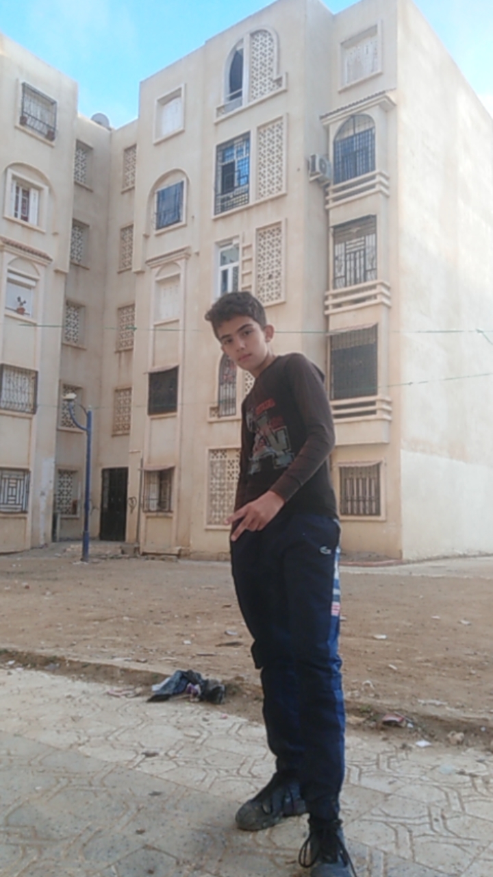 @عاشور لؤي
