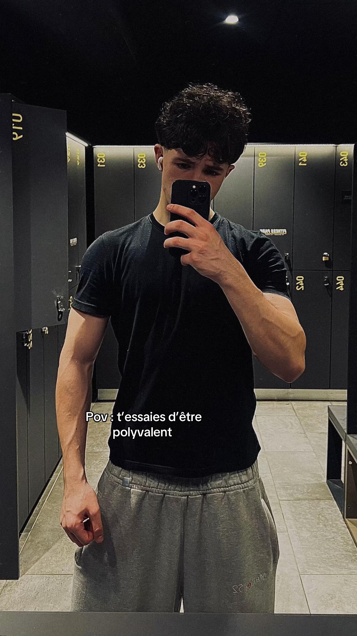 @Virgule