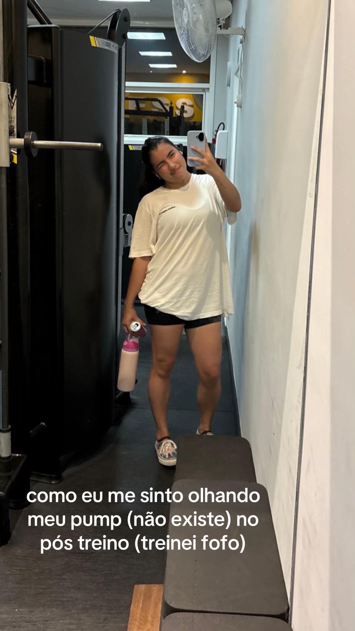 @L&iacute;via