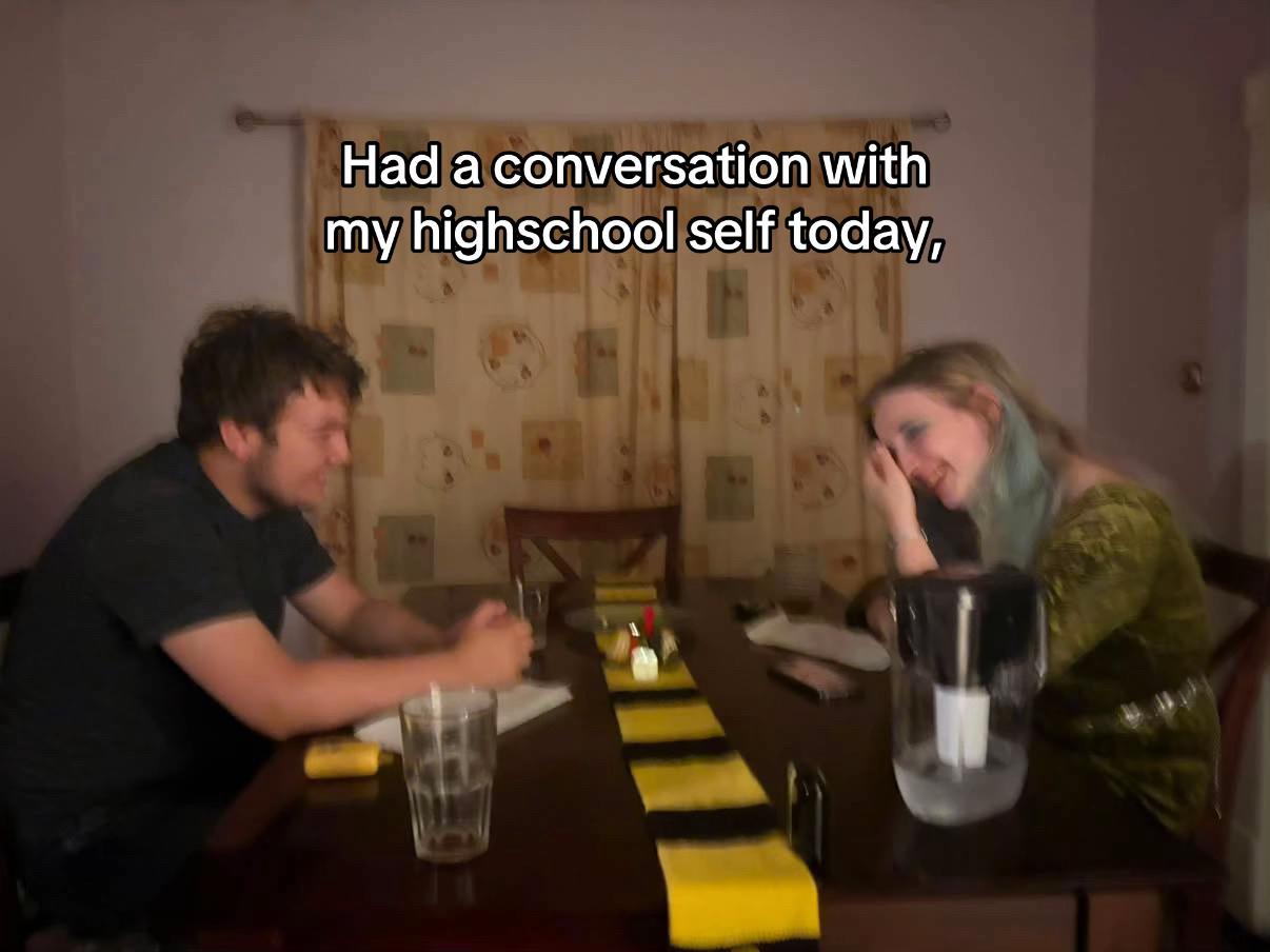 @️Julie