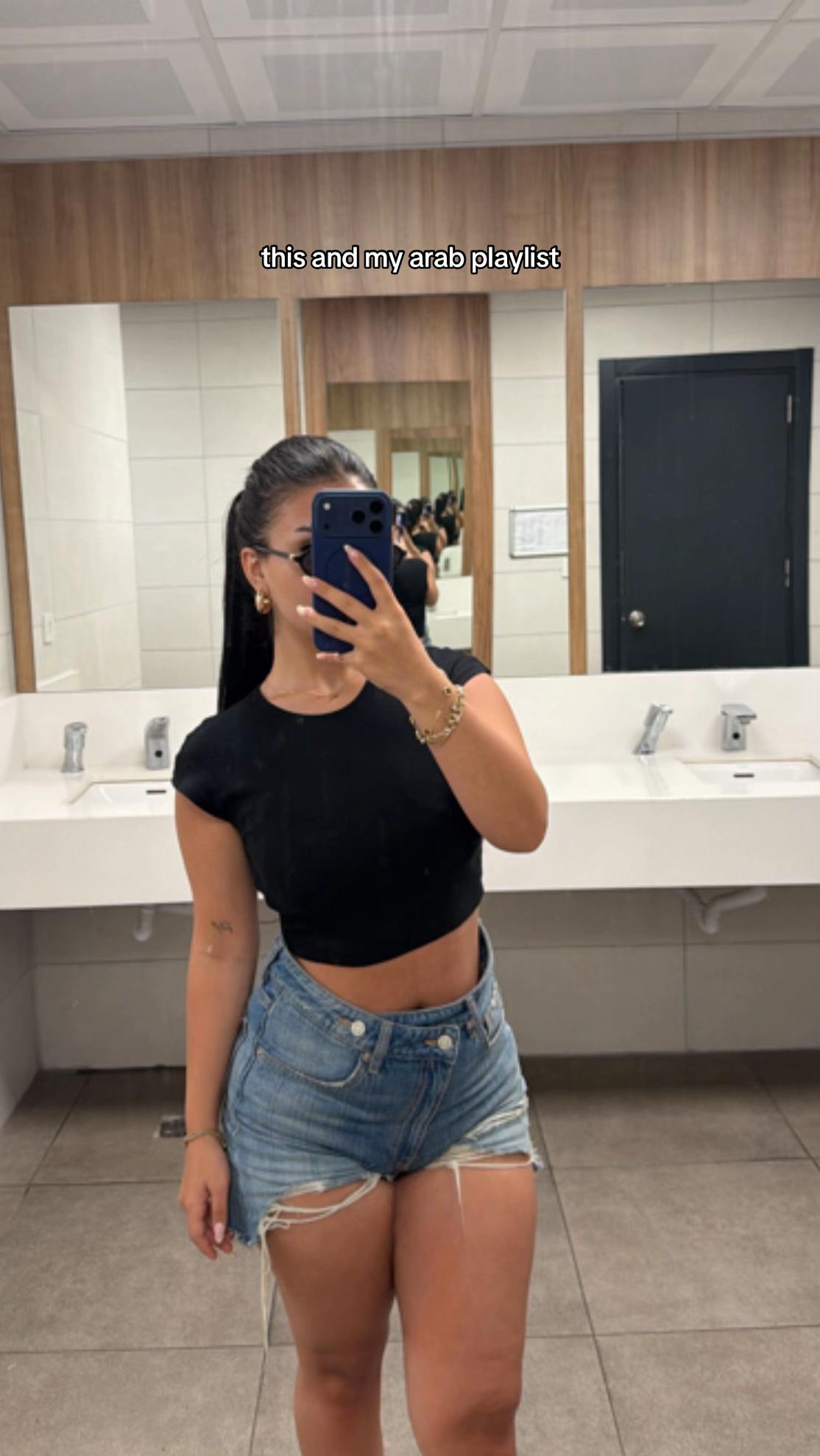 @yeliizdemiirr