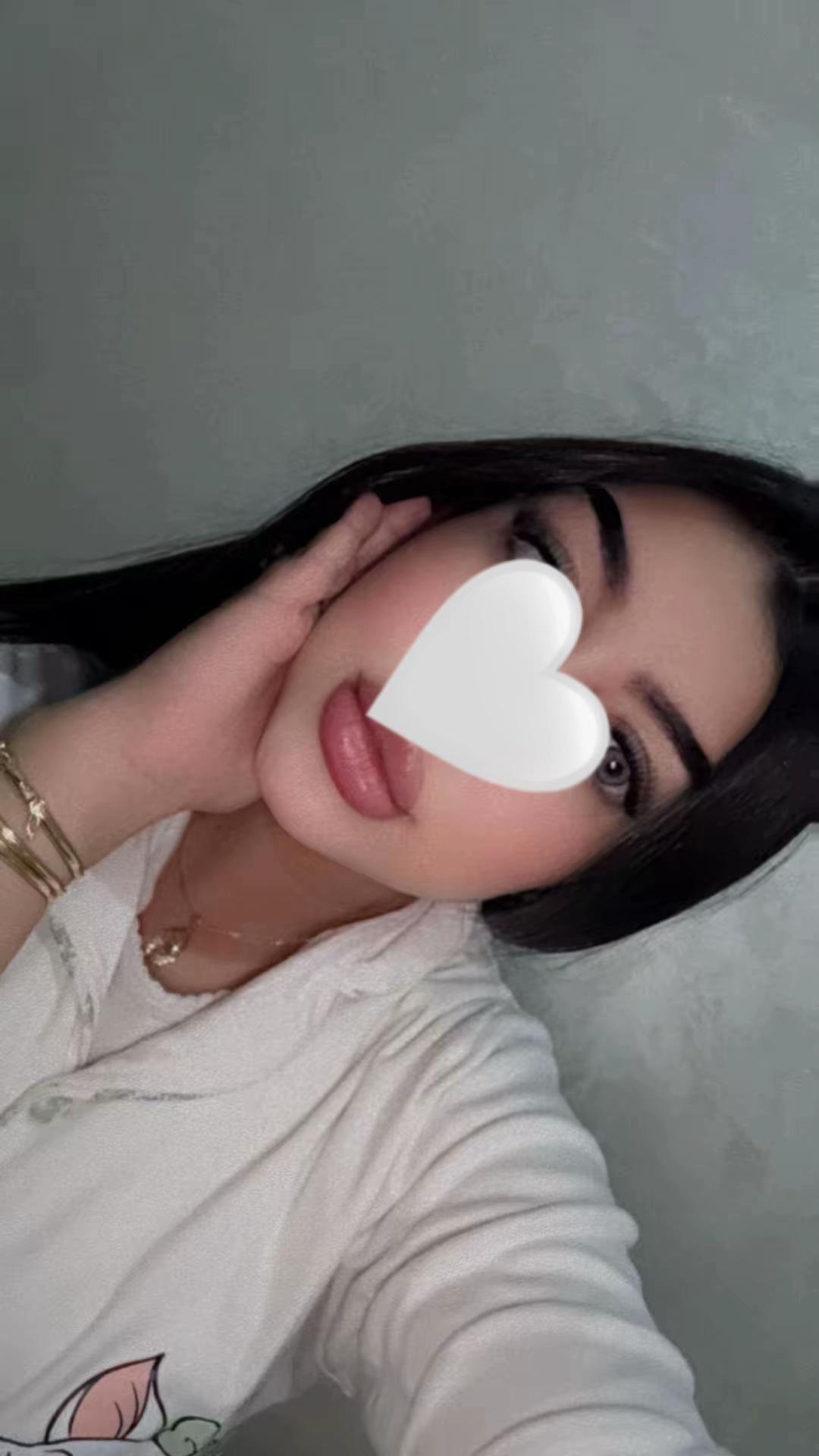 @Nadia Nahiri