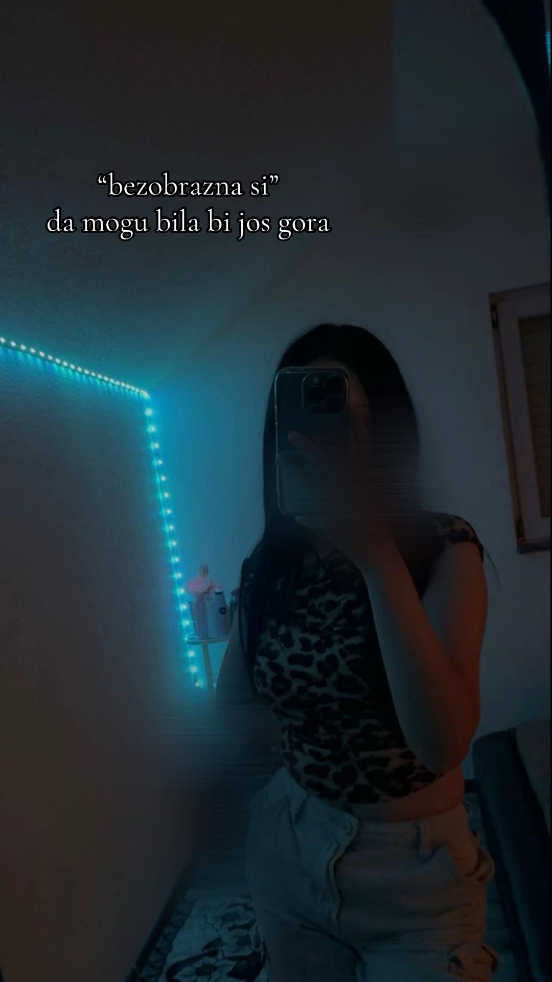 @⚜️