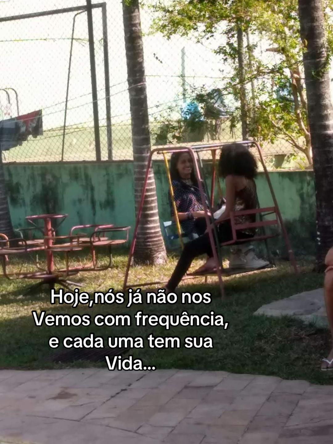 @Alice Cacheada