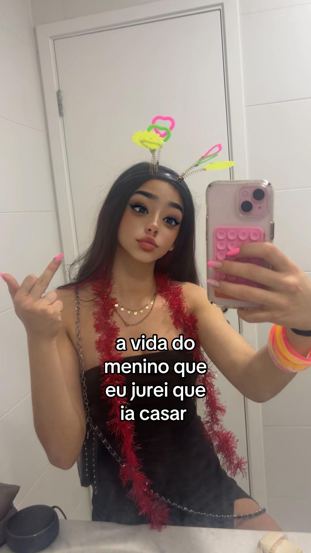 @close_iisinhaaa