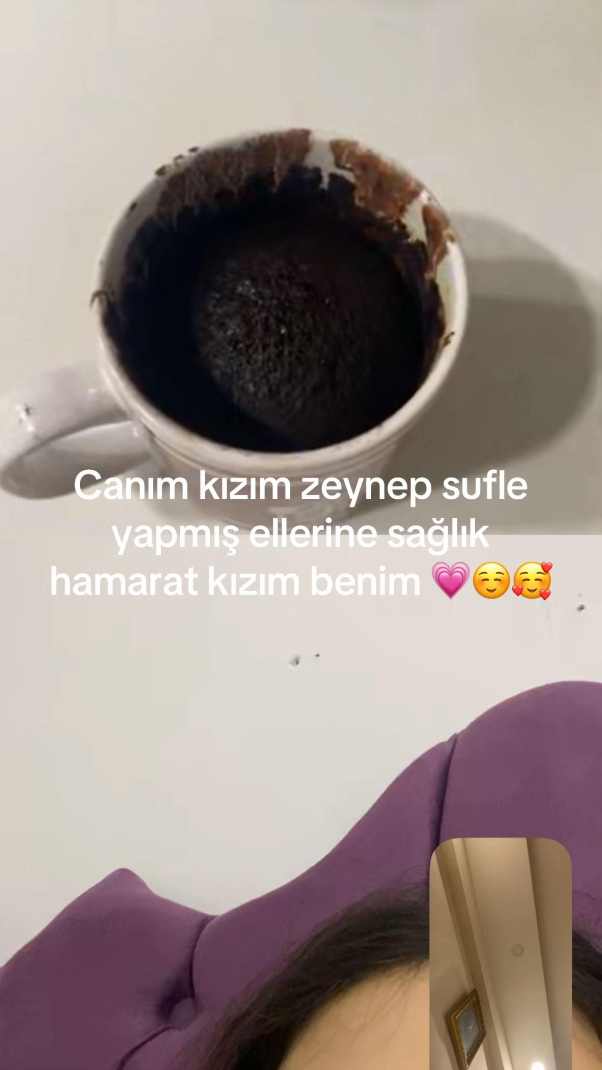@ZeynepelaaAyseeFarrkEttmee😝
