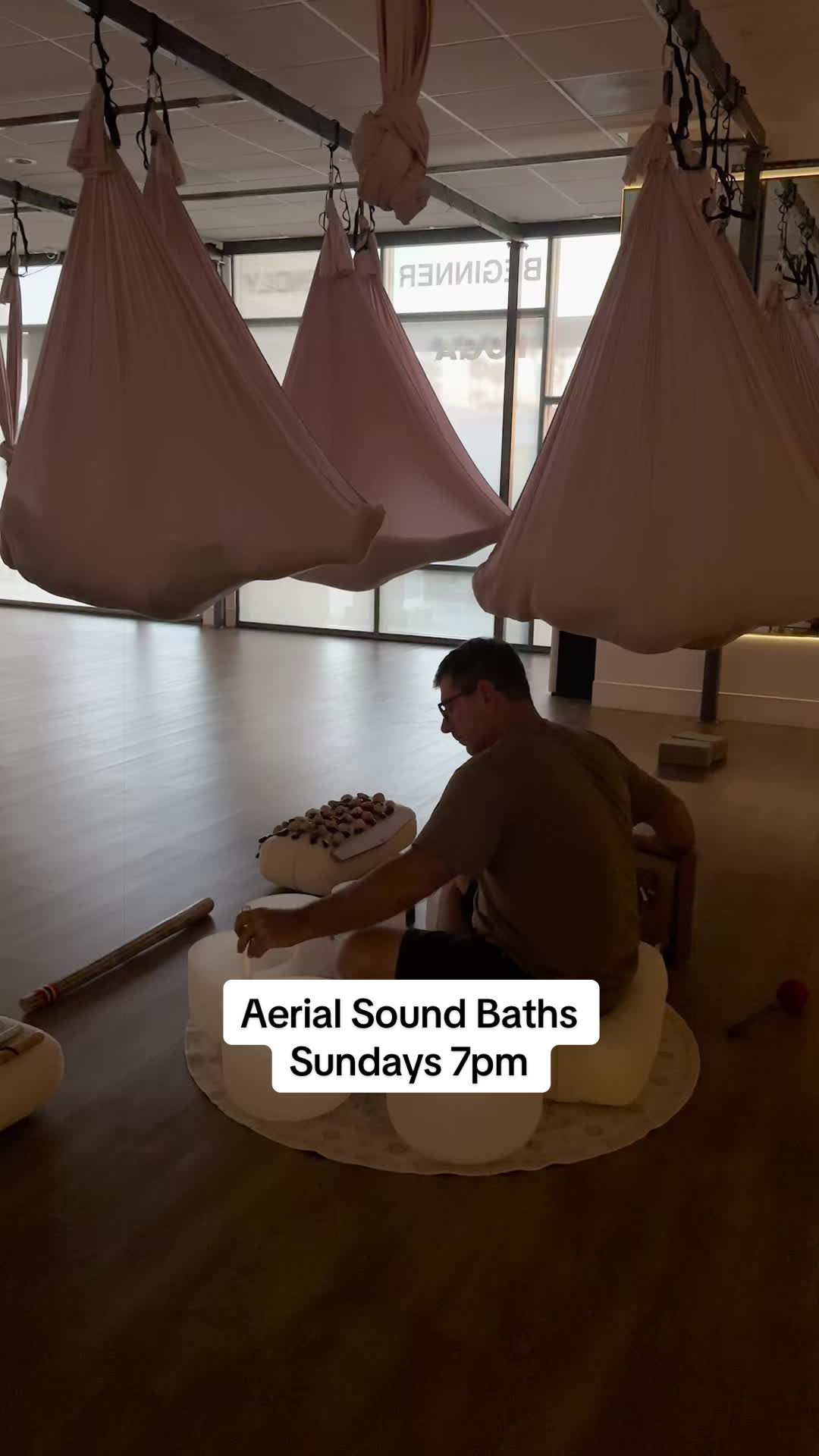 @Open Aerial Yoga