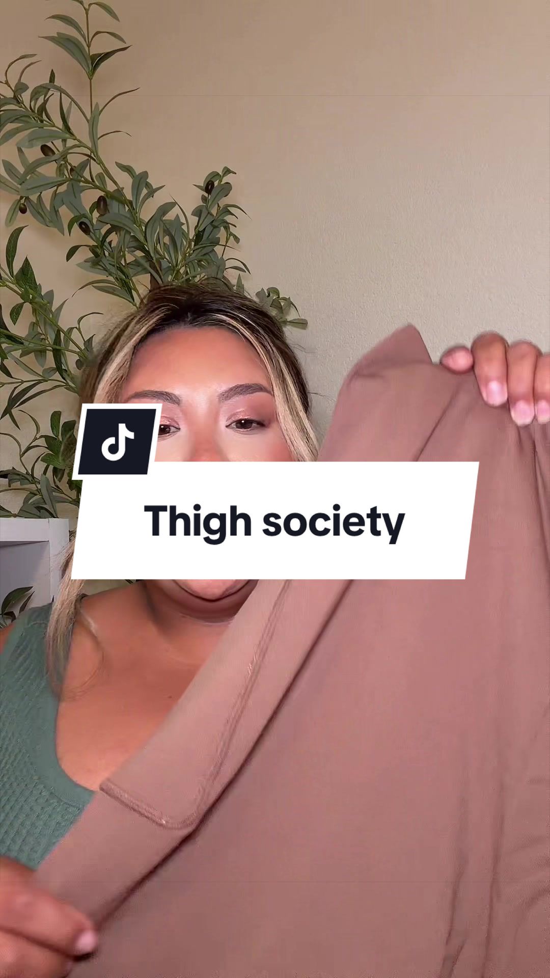 @Crystal Chavez ᥫ᭡