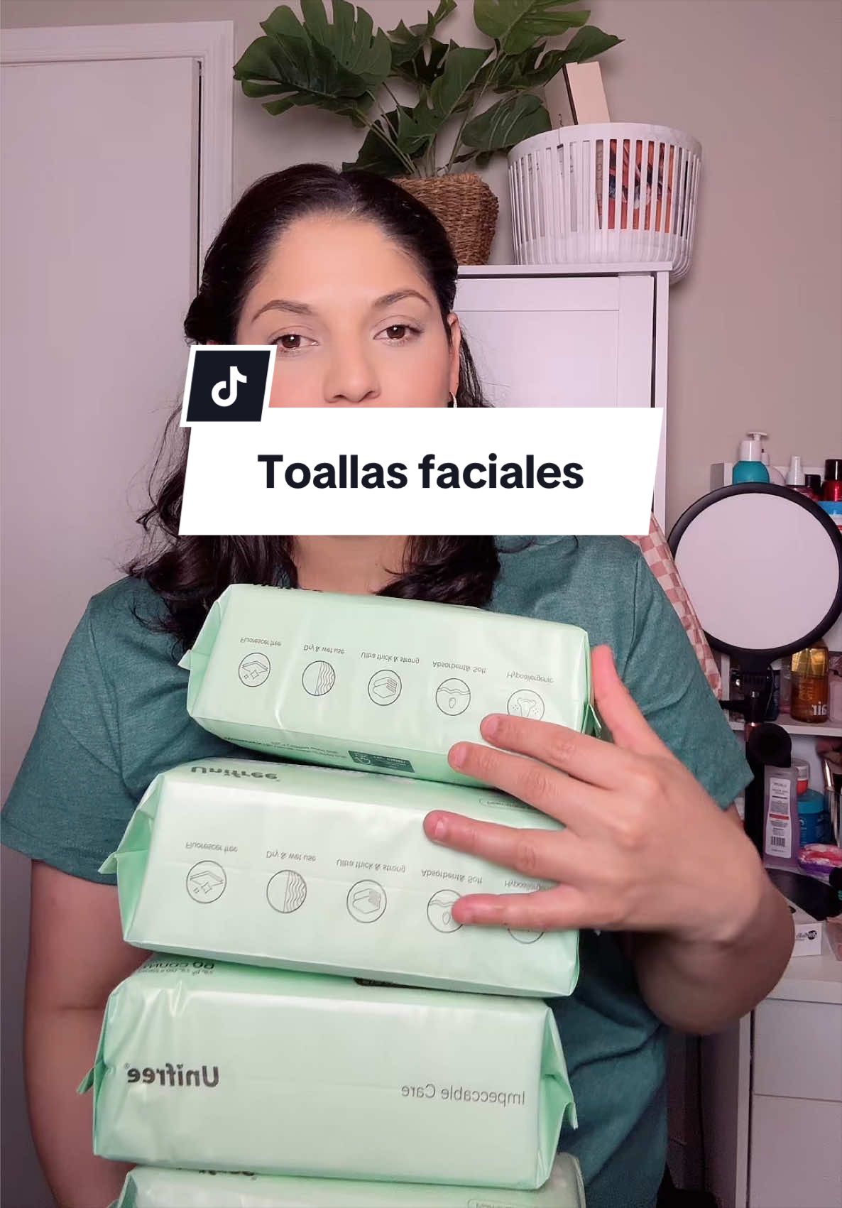 @𝓐𝓫𝓫𝔂 𝓶𝓸𝓻𝓪𝓭𝓮𝓵👗🛍️