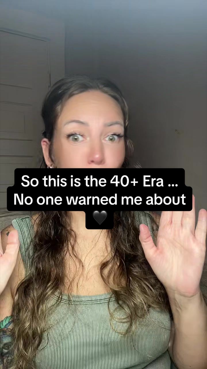 @DeeHive🖤| 40+ ERA