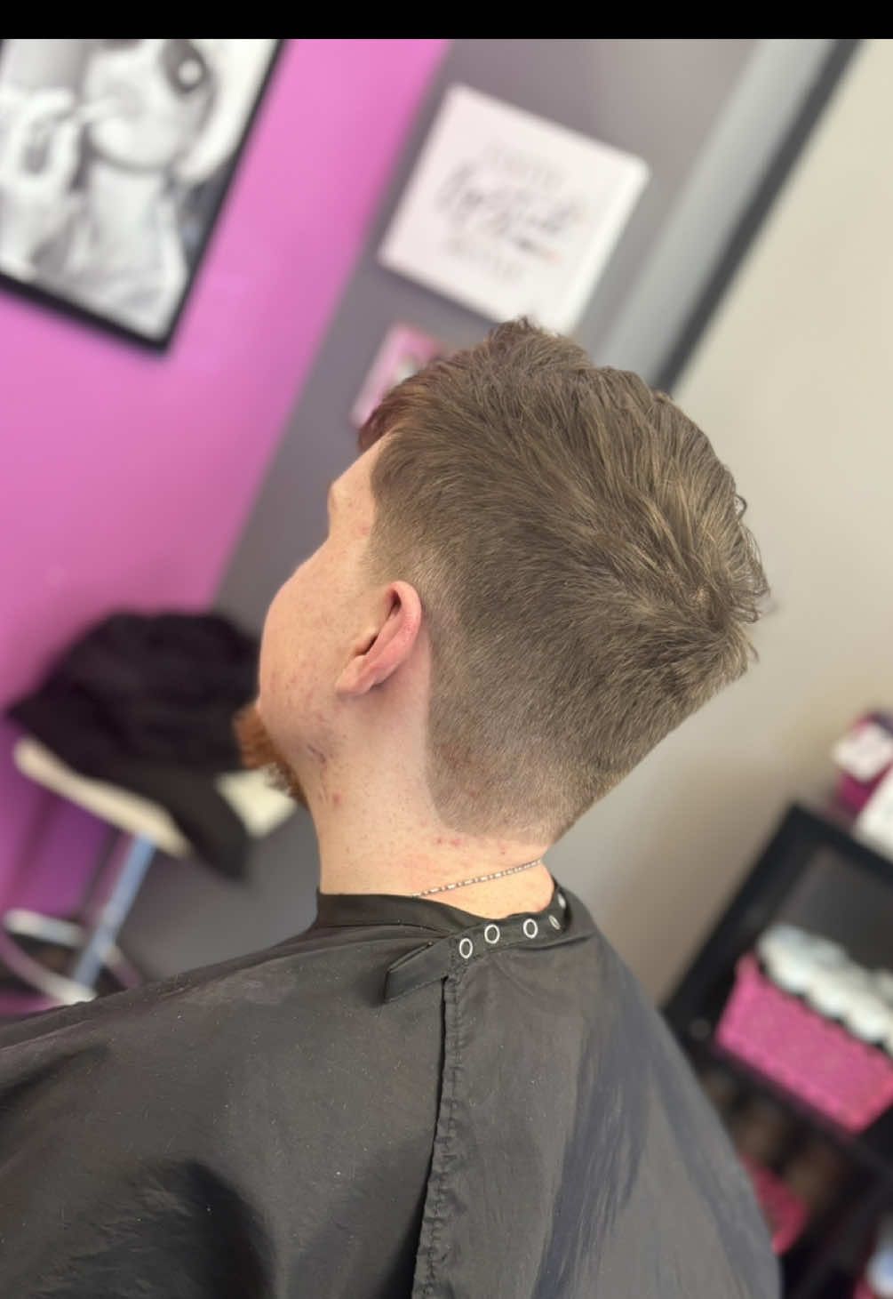 @Electric Chair Salon