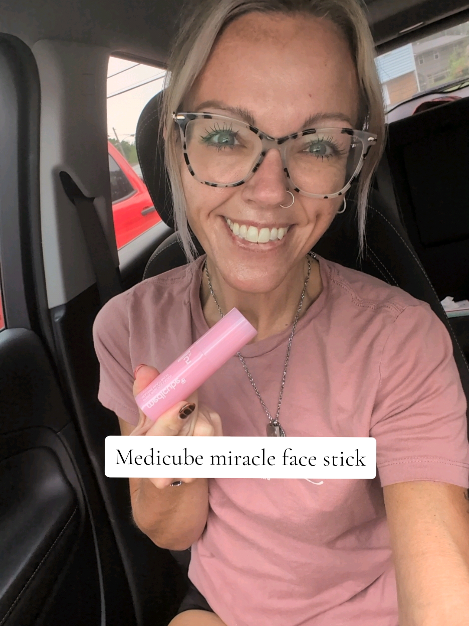 @Meg💜 | UGC | RN