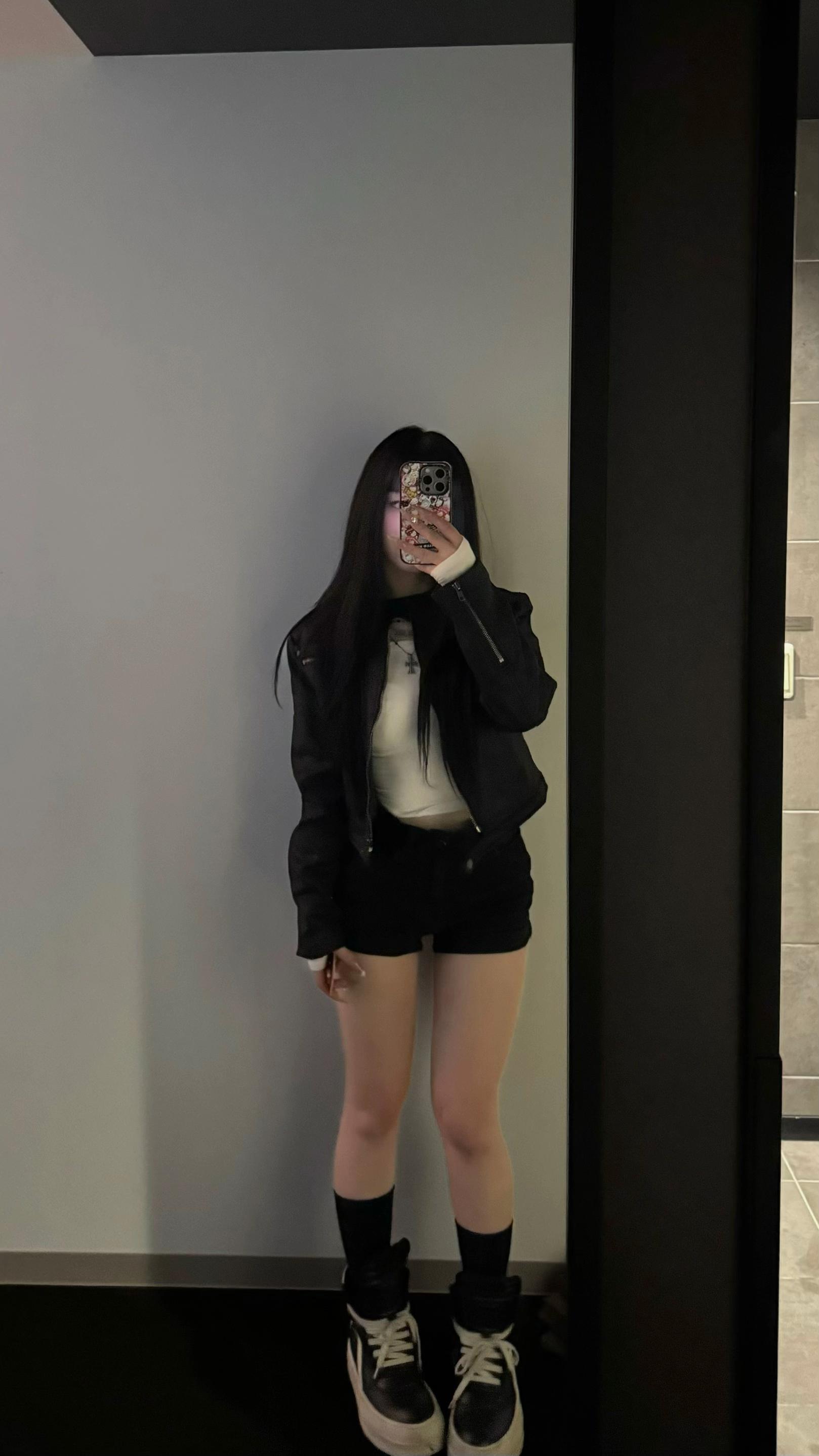 @リ コ