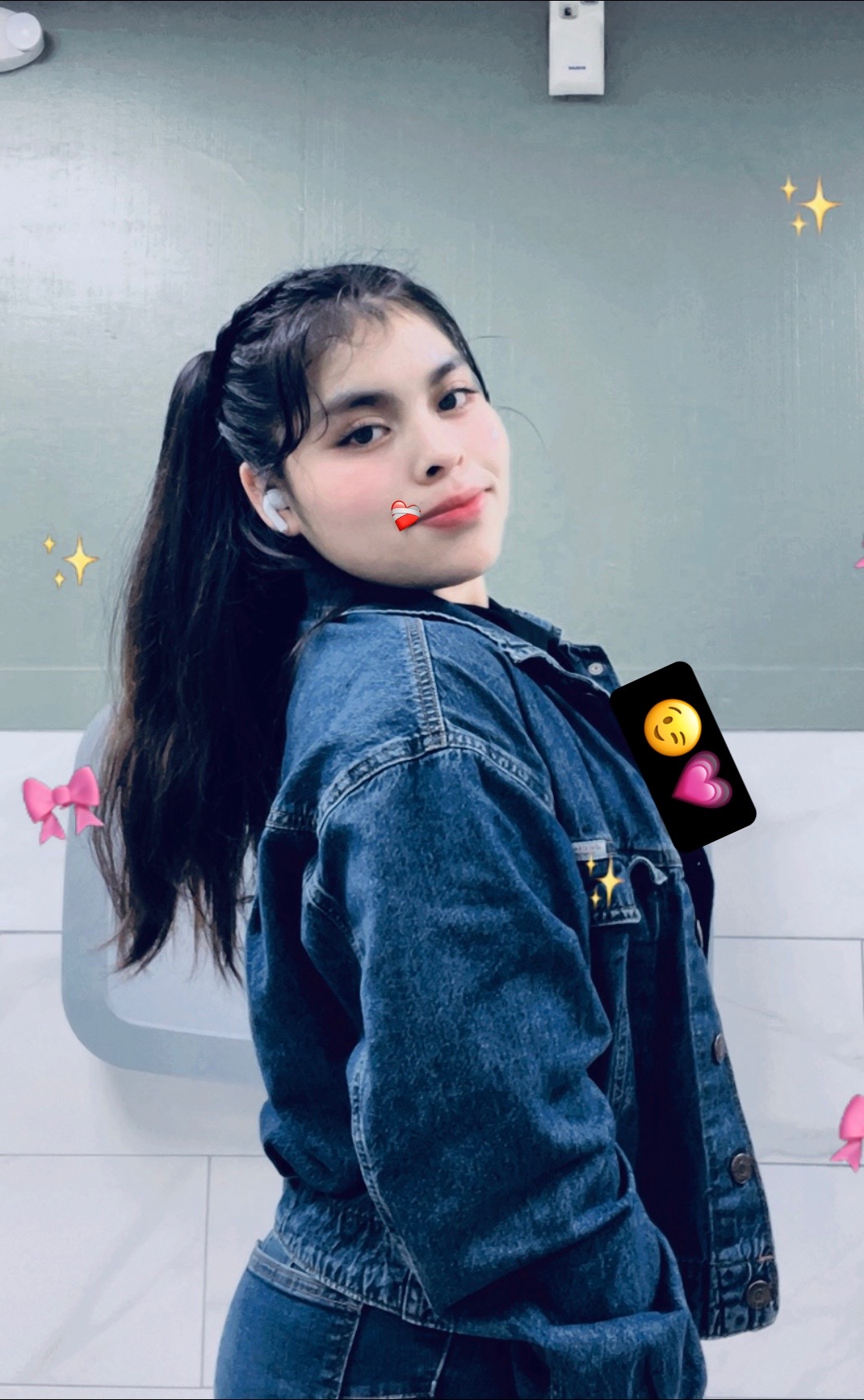 @Yohana(&bull;.&bull;)3 😻❤️&zwj;🩹? 🦋
