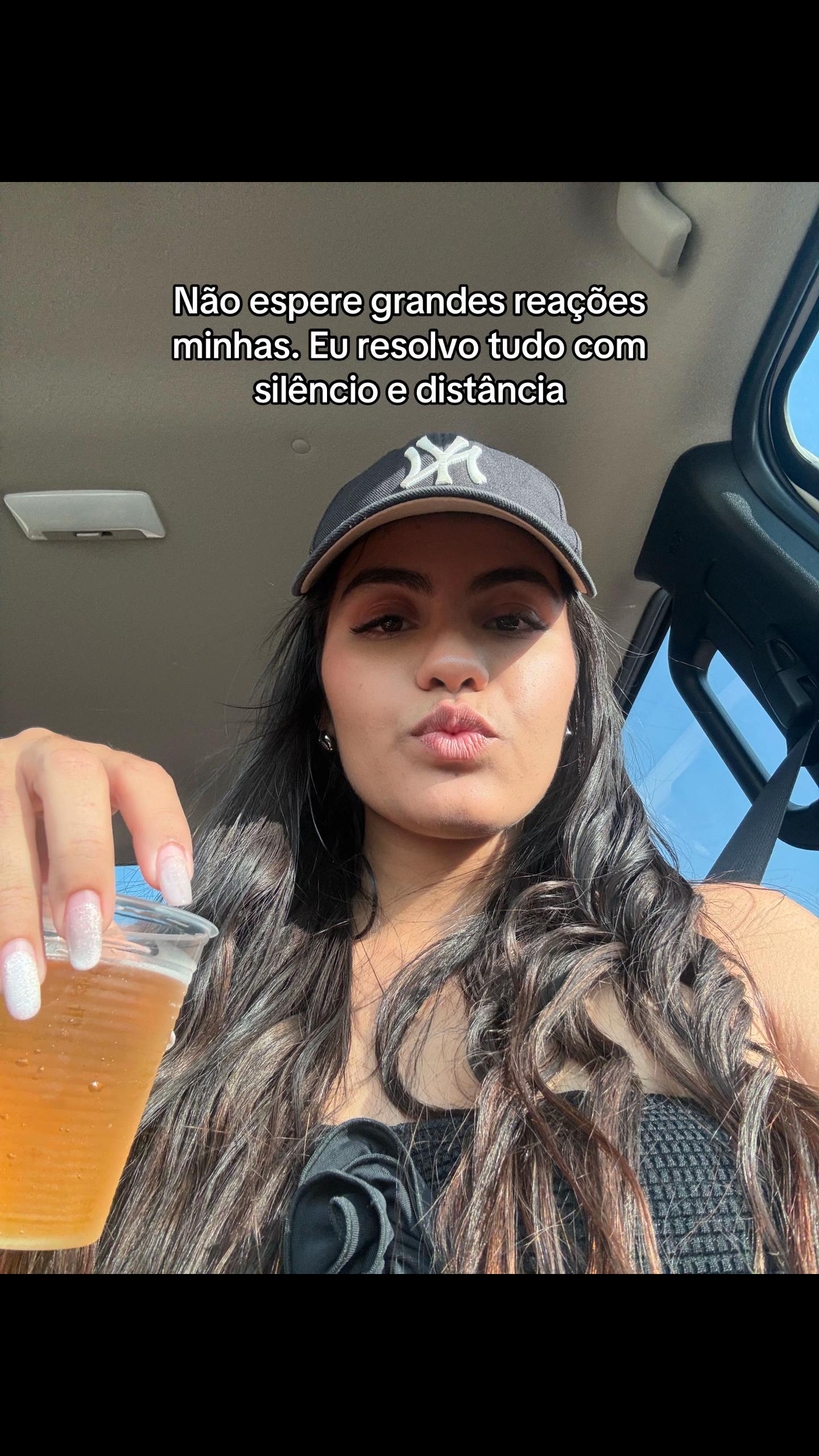 @Alessandra Rozany