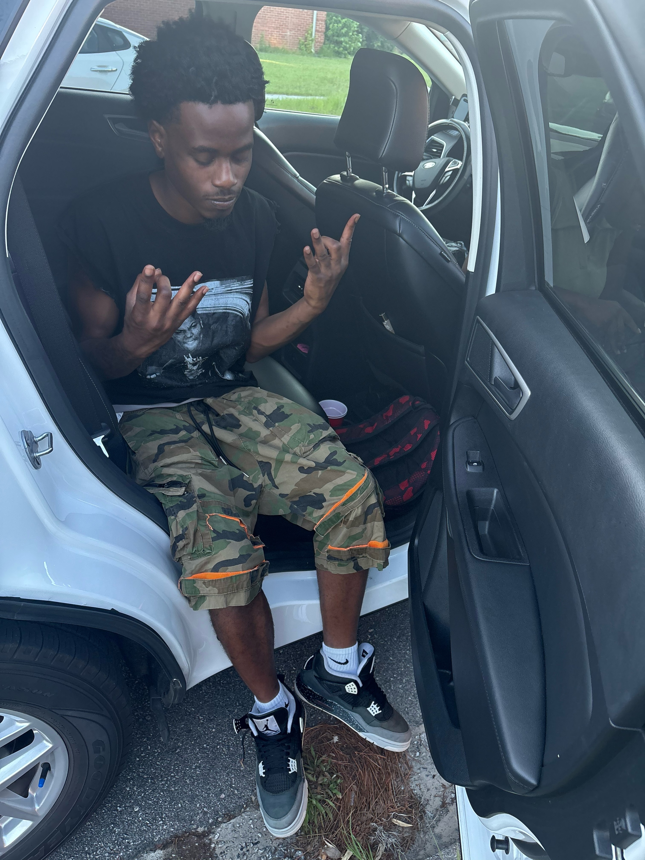 @DUMBWAY LAFLARE