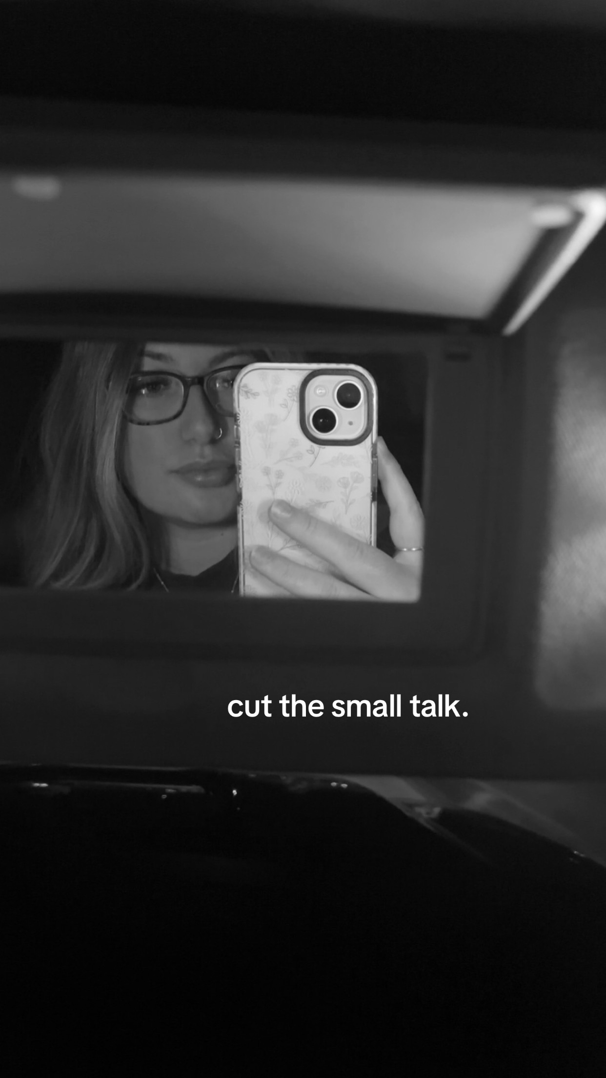 @mo