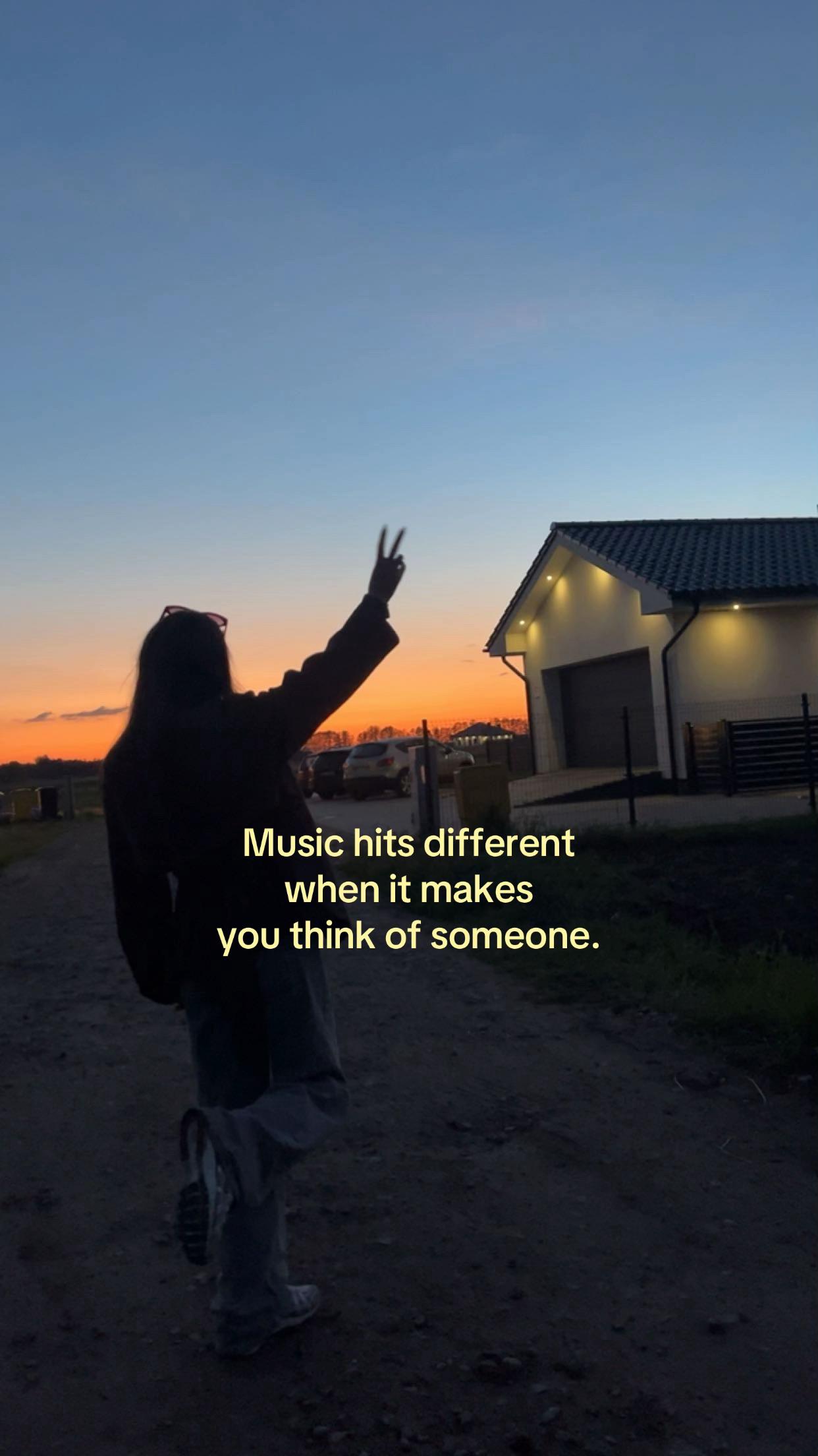@❤︎︎