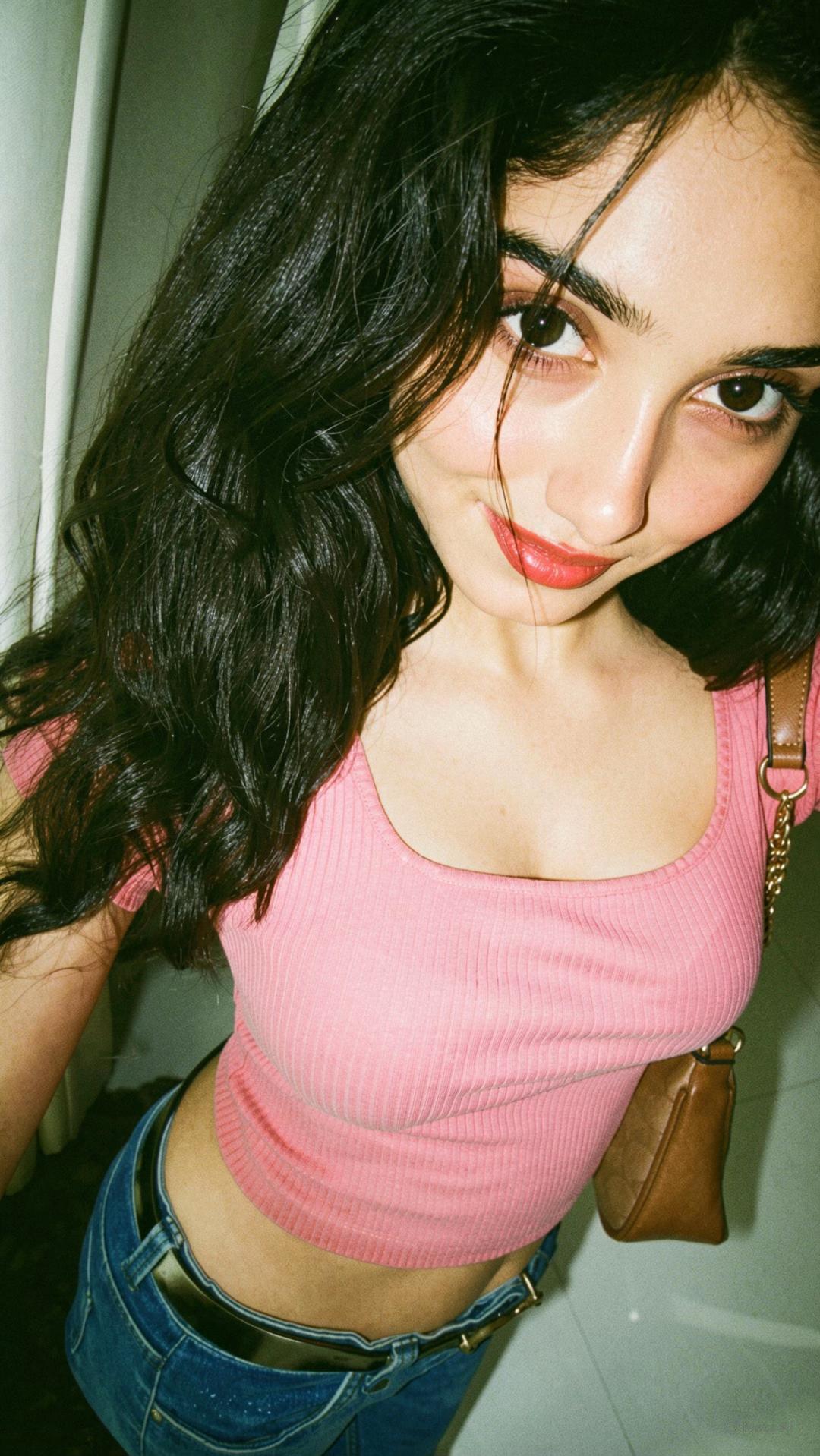 @sheneliromaya
