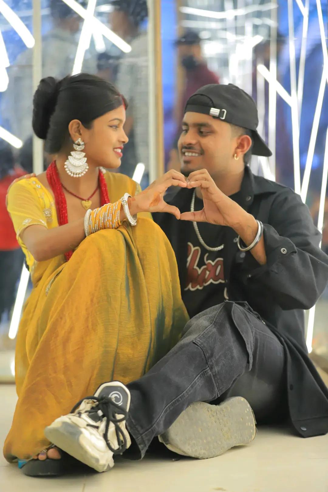 @Sanjay+Priyanka