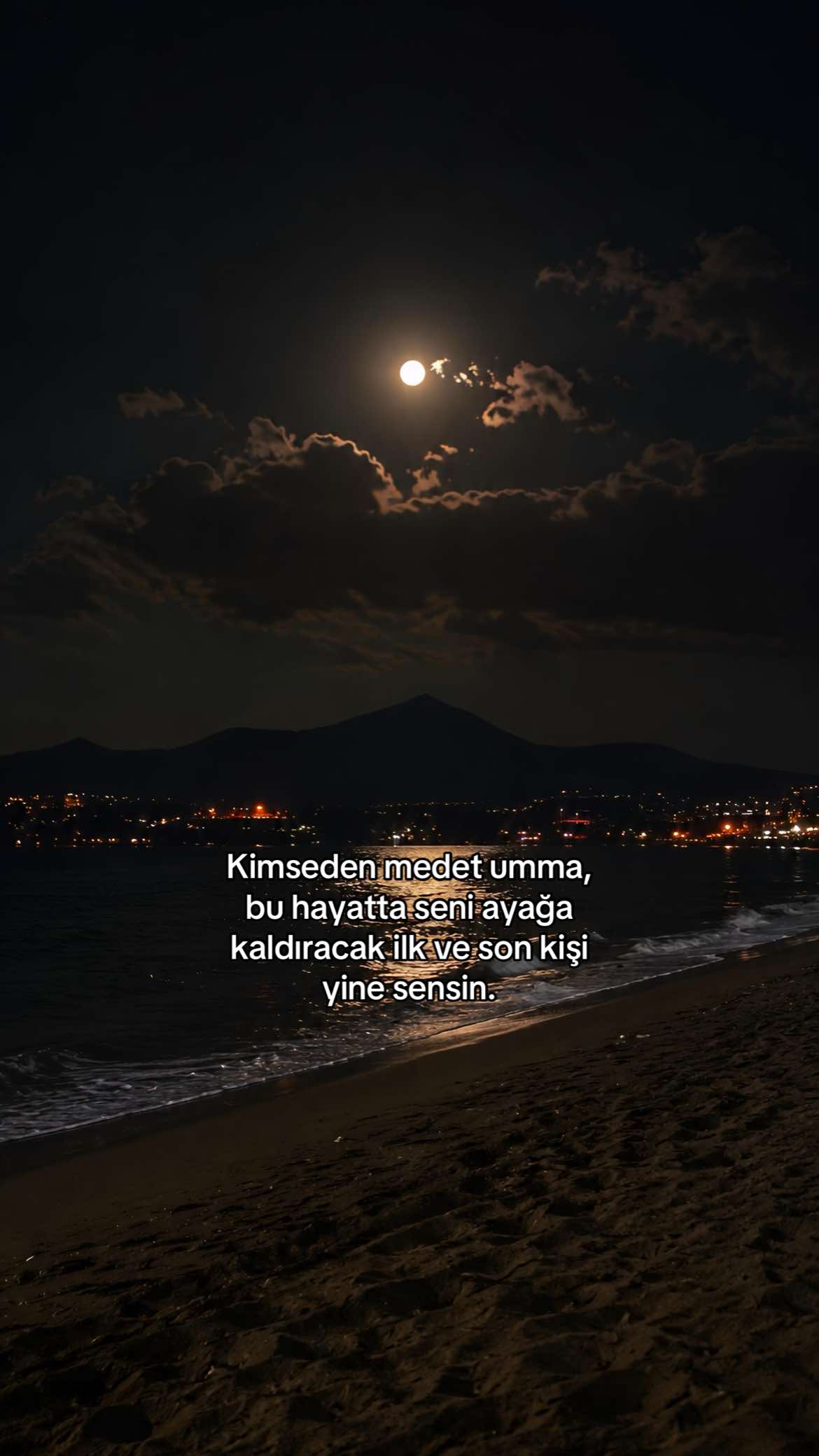 @manolialyrics