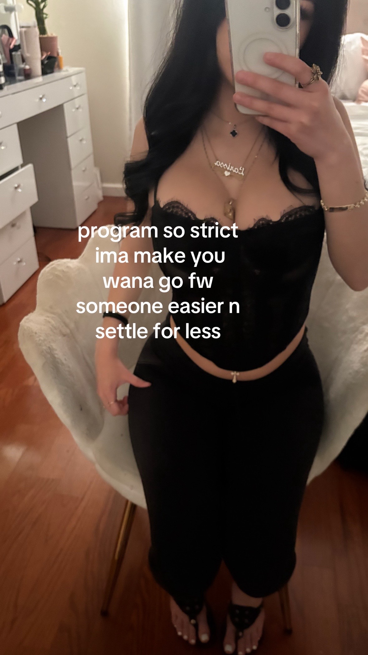 @larissa